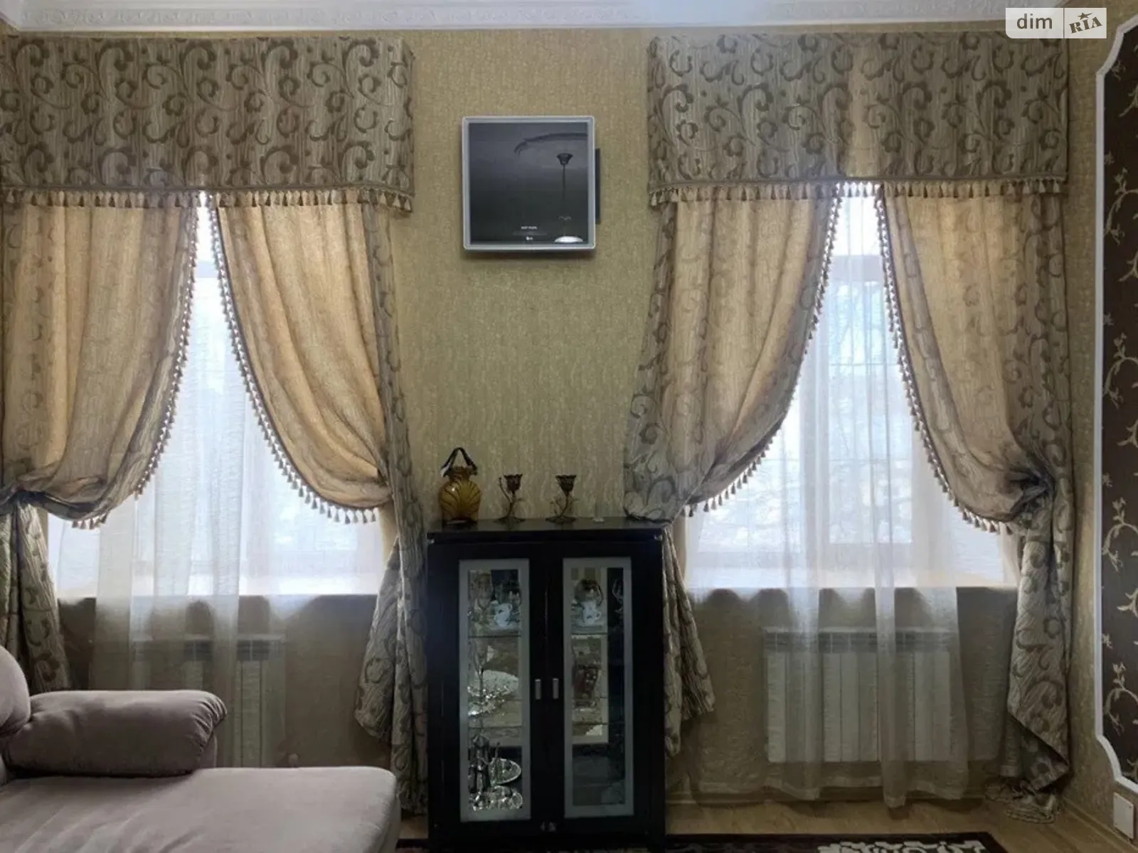 Продається 2-кімнатна квартира 57 кв. м у Одесі, вул. Рішельєвська