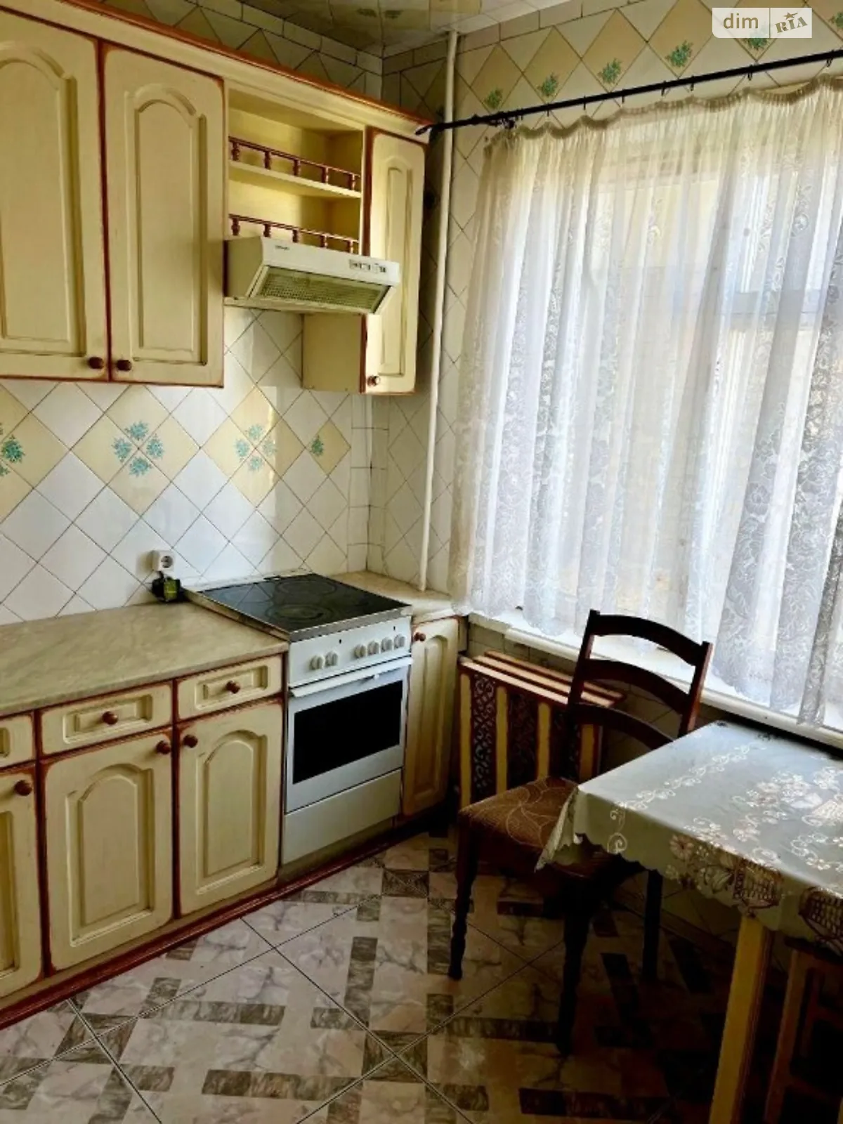 Сдается в аренду 3-комнатная квартира 70 кв. м в Одессе, просп. Небесной Сотни