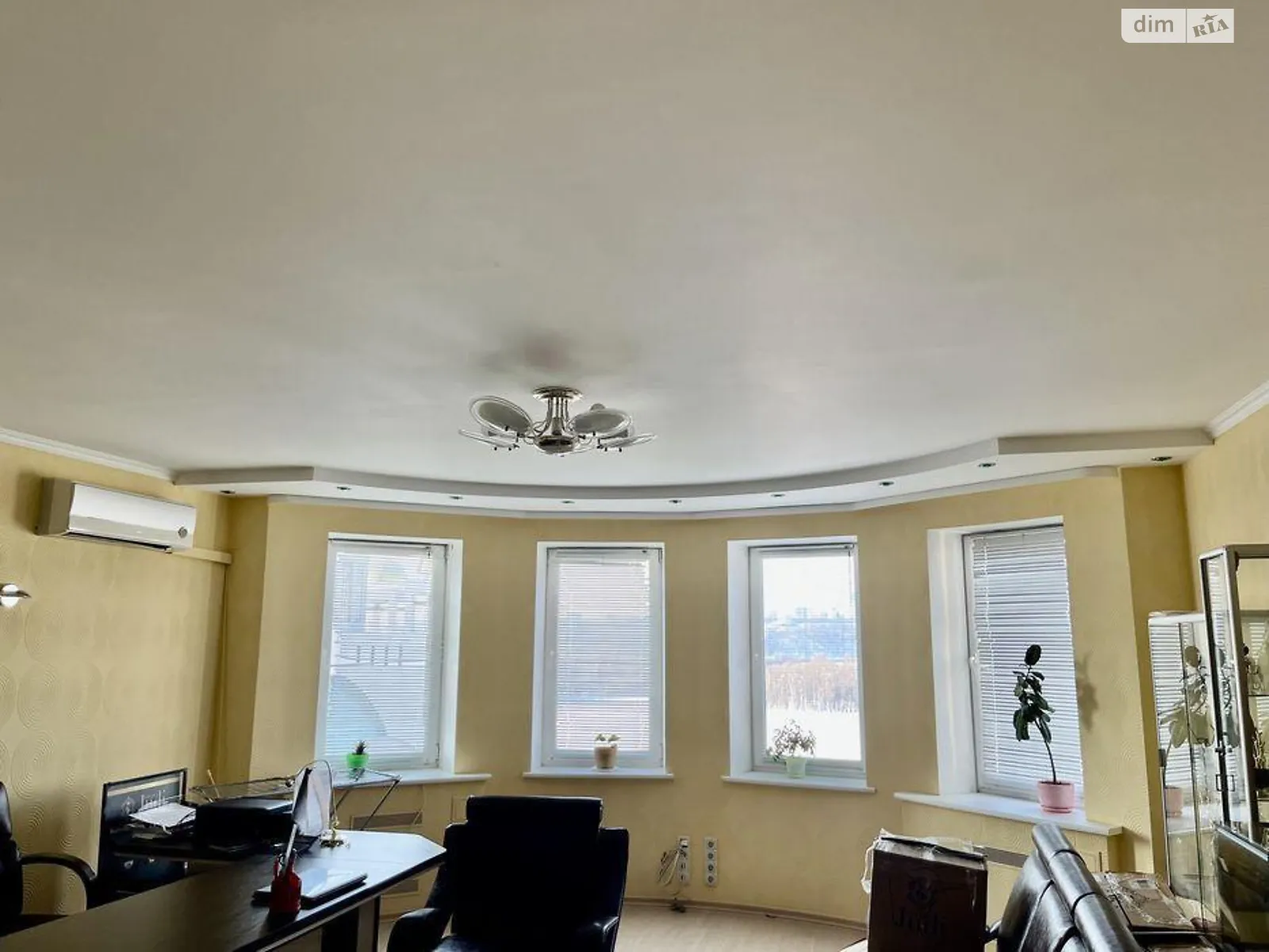 Продается 3-комнатная квартира 121 кв. м в Киеве, ул. Никольско-Слободская, 4Д - фото 1