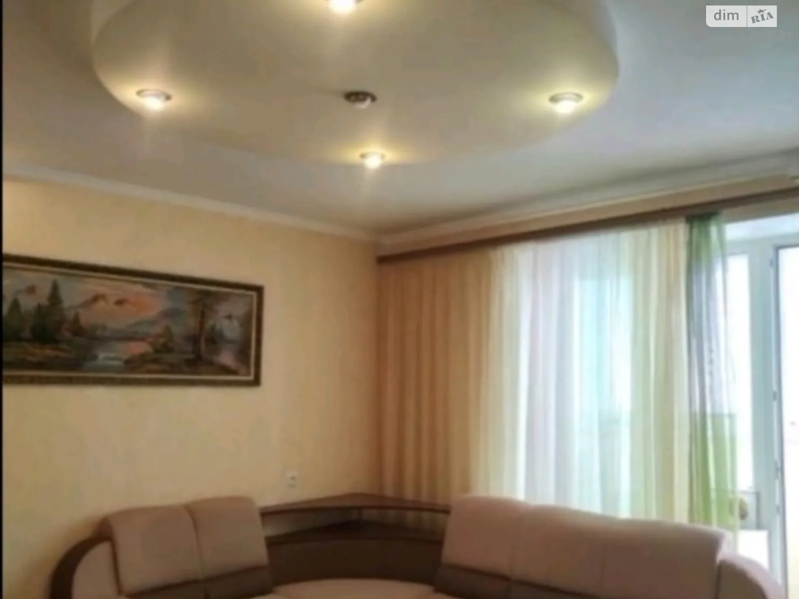 Продается 1-комнатная квартира 38 кв. м в Одессе, ул. Ростовская - фото 1