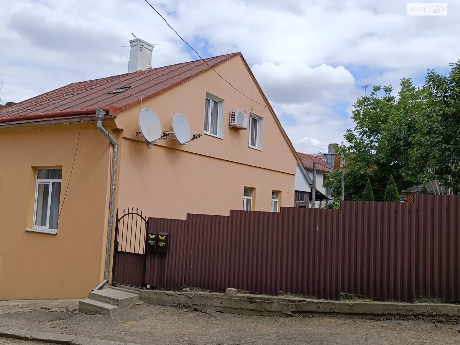 Продается 2-комнатная квартира 42.9 кв. м в Черновцах, цена: 40000 $