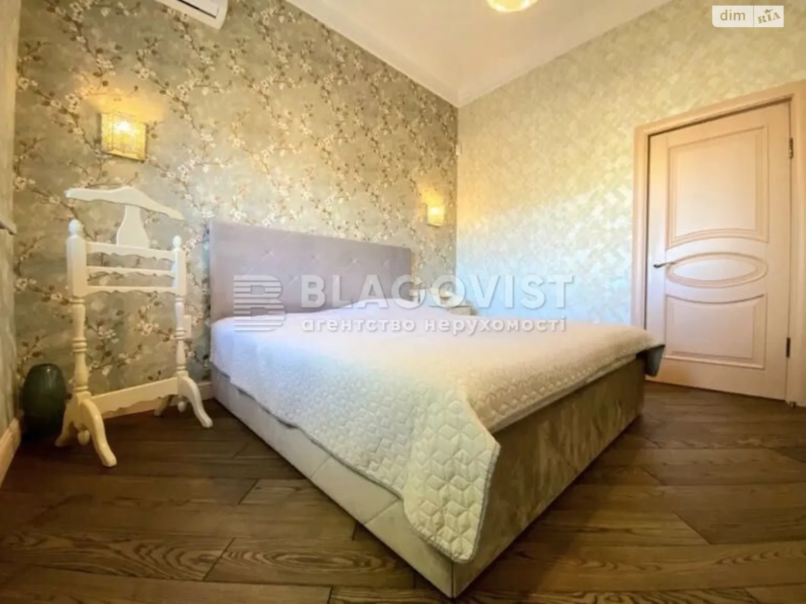 Продается 4-комнатная квартира 98 кв. м в Киеве, ул. Преображенская, 4 - фото 1