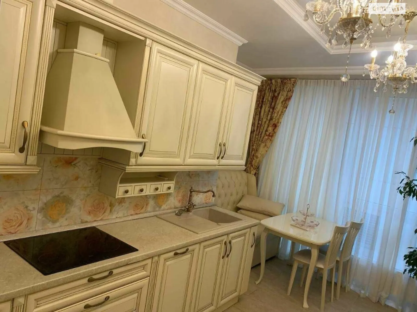Здається в оренду 3-кімнатна квартира 100 кв. м у Дніпрі, цена: 35000 грн