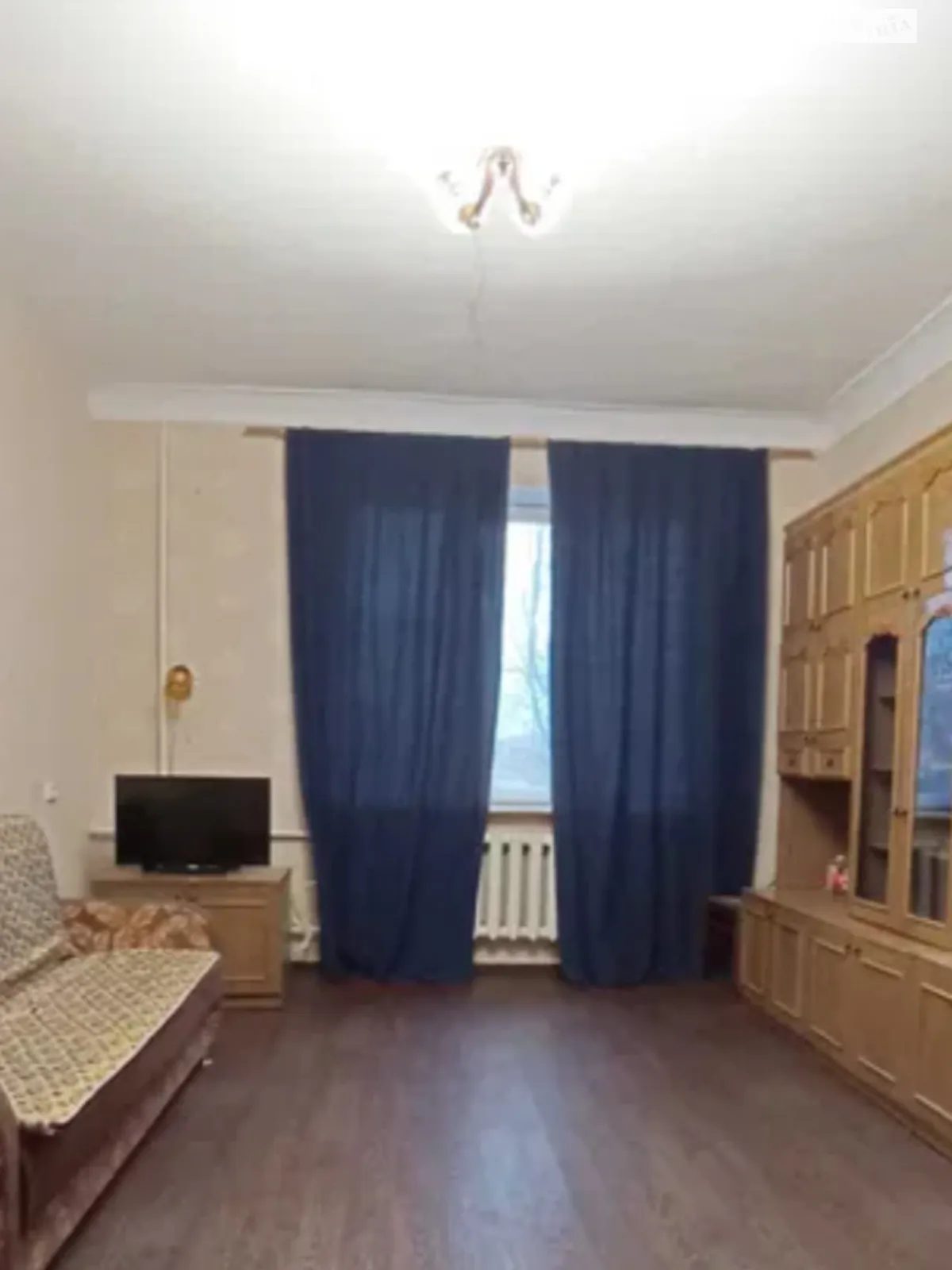 Продается 1-комнатная квартира 43 кв. м в Днепре, ул. Ивасюка Владимира - фото 1