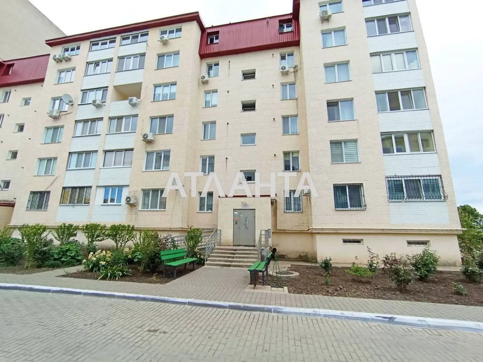 Продается 1-комнатная квартира 30.3 кв. м в Хлебодарском, ул. Черноморская - фото 1