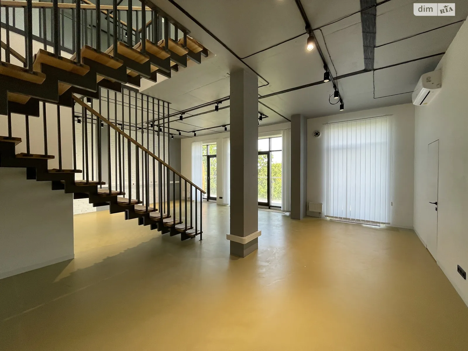 Продается 5-комнатная квартира 319.2 кв. м в Киеве, просп. Берестейский(Победы), 42 - фото 1