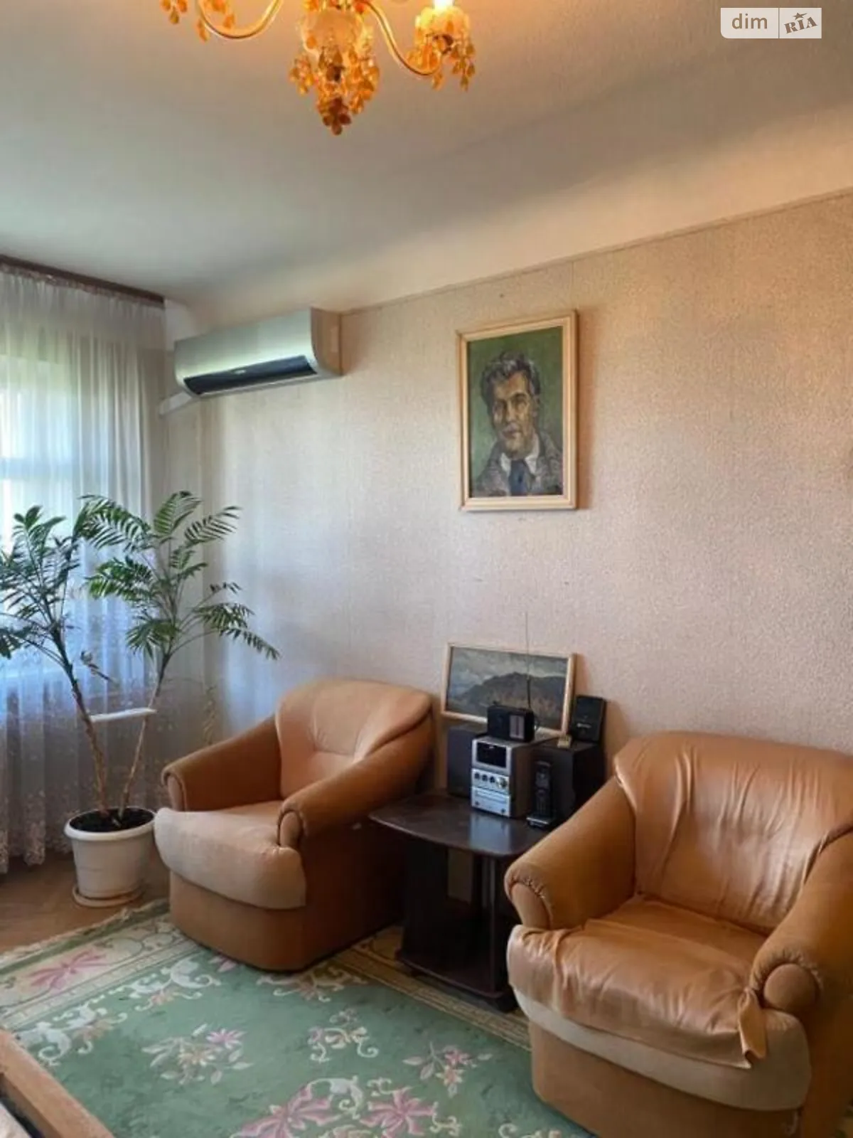 Продается 2-комнатная квартира 45 кв. м в Киеве, ул. Малокитаевская, 73