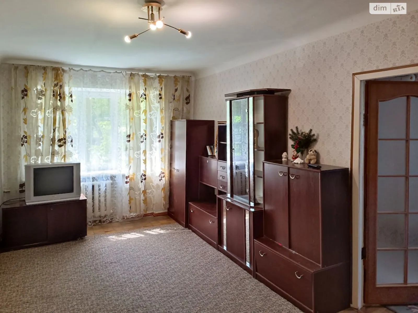 Сдается в аренду комната 45 кв. м в Ровно, цена: 4500 грн - фото 1