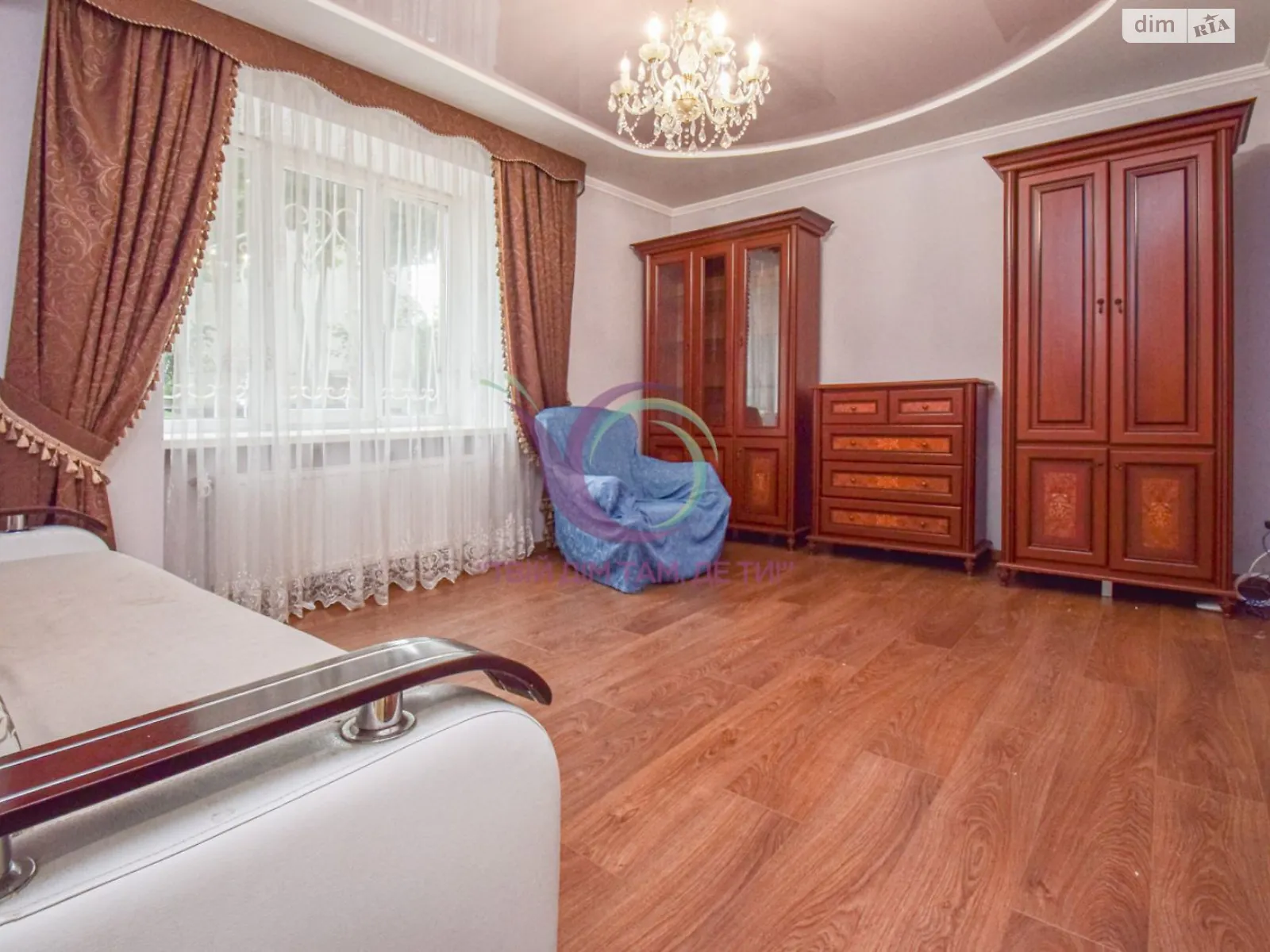 1-комнатная квартира 35 кв. м в Тернополе, ул. Евгения Коновальца - фото 1