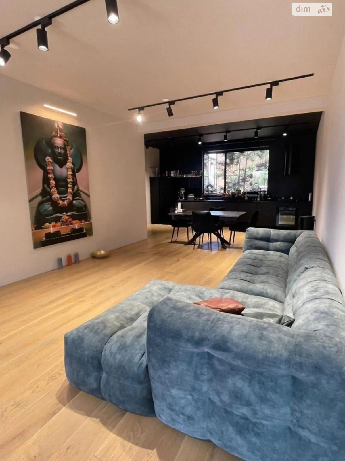 Продается дом на 2 этажа 300 кв. м с мебелью, цена: 550000 $