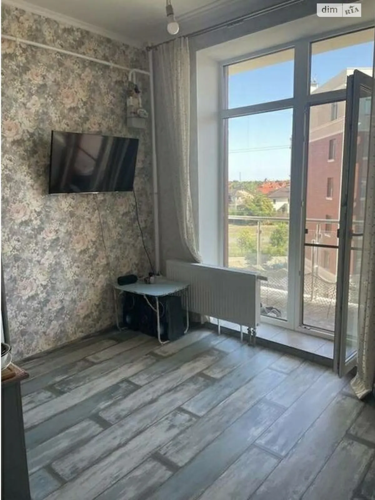 Продается 2-комнатная квартира 61.7 кв. м в Одессе, ул. Трамвайная, 31