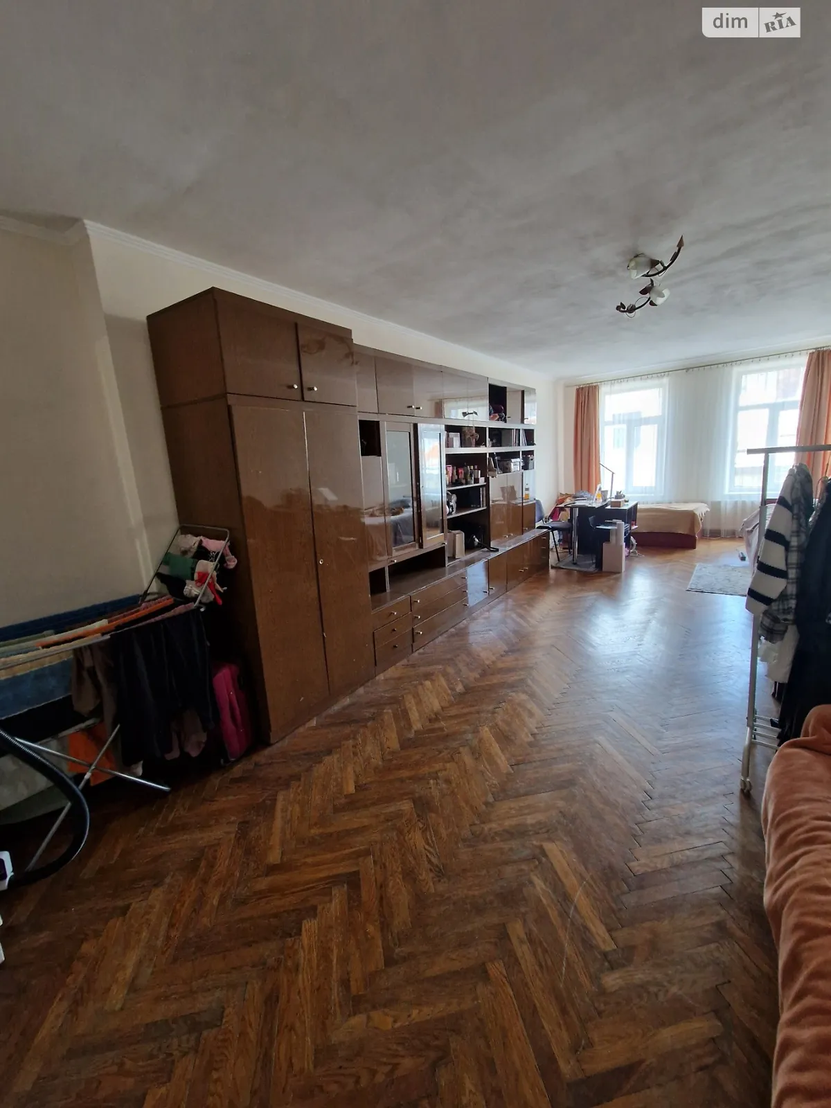Продается 1-комнатная квартира 51.9 кв. м в Львове, ул. Галицкая - фото 1