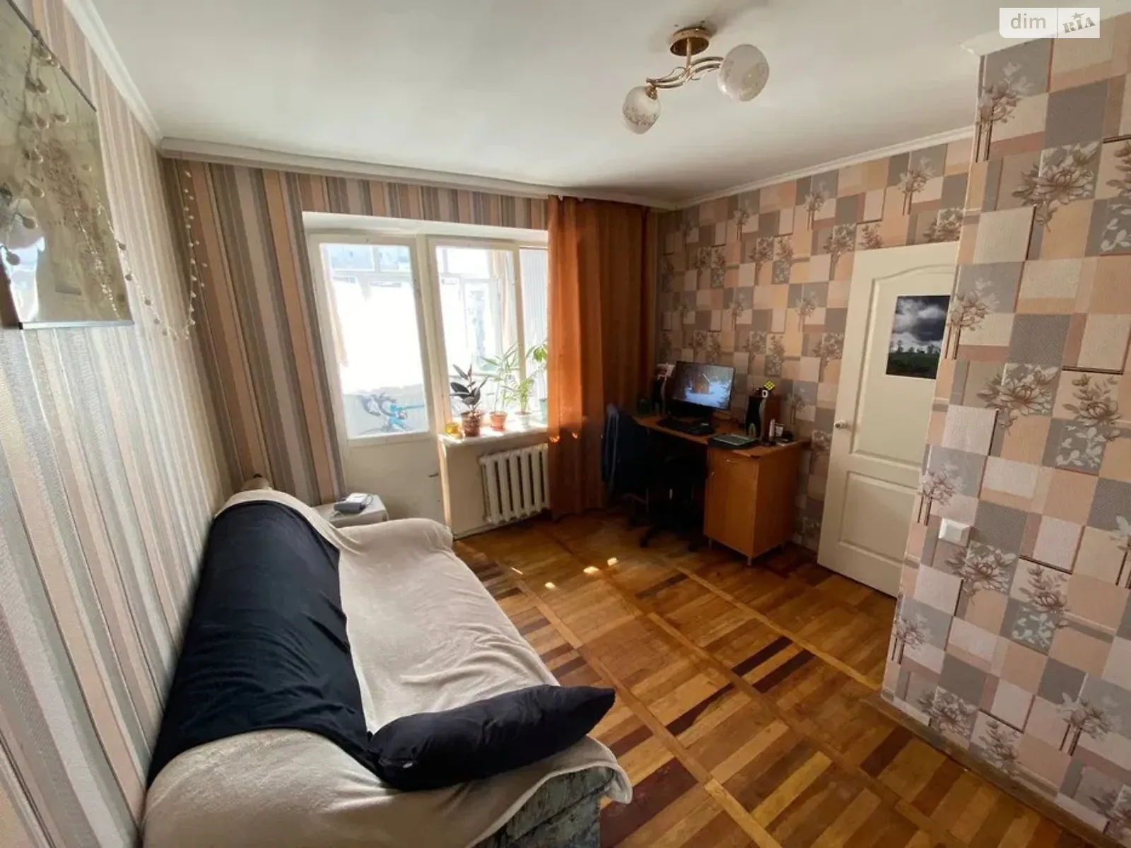 Продается 1-комнатная квартира 25.1 кв. м в Ивано-Франковске