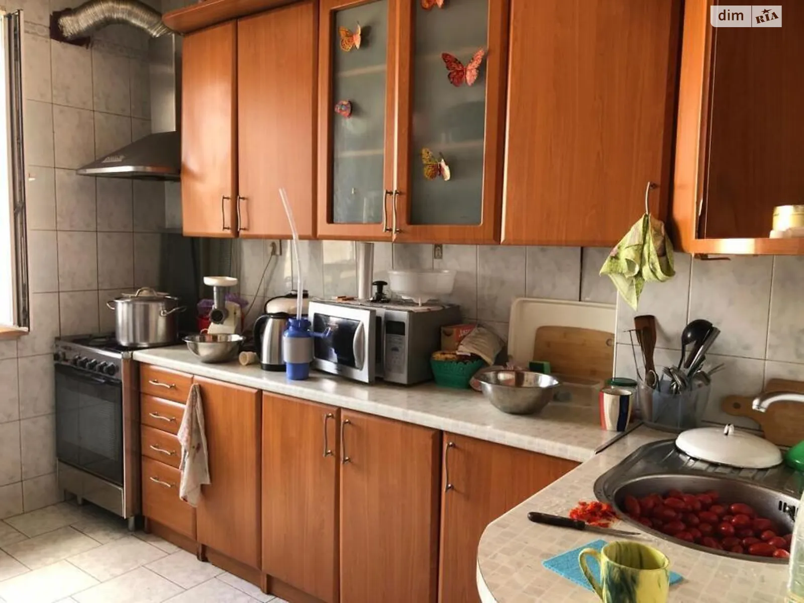 Продается 3-комнатная квартира 70 кв. м в Киеве, ул. Сержа Лифаря(Александра Сабурова), 4 - фото 1