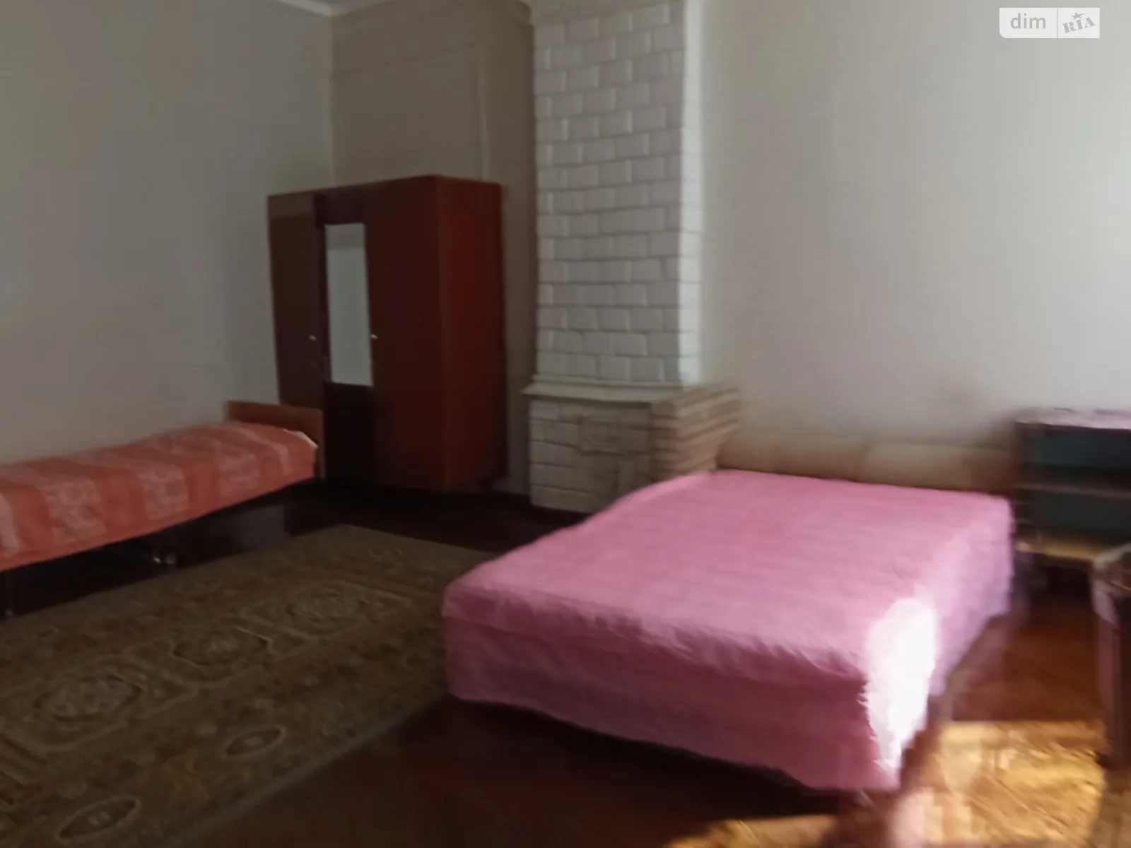 Здається в оренду кімната 33 кв. м у Одесі, цена: 3500 грн