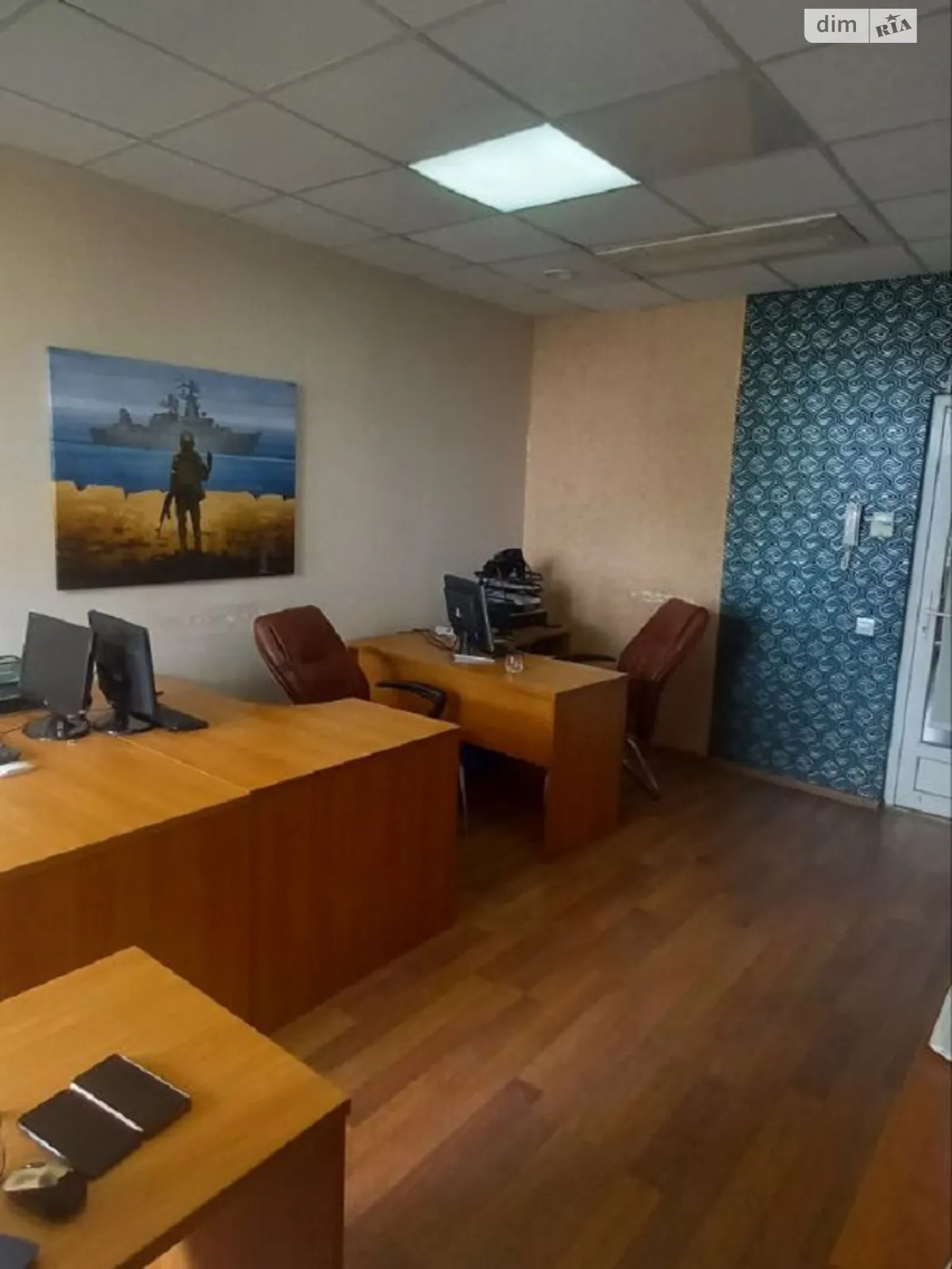 Здається в оренду офіс 24.3 кв. м в бізнес-центрі, цена: 4500 грн - фото 1