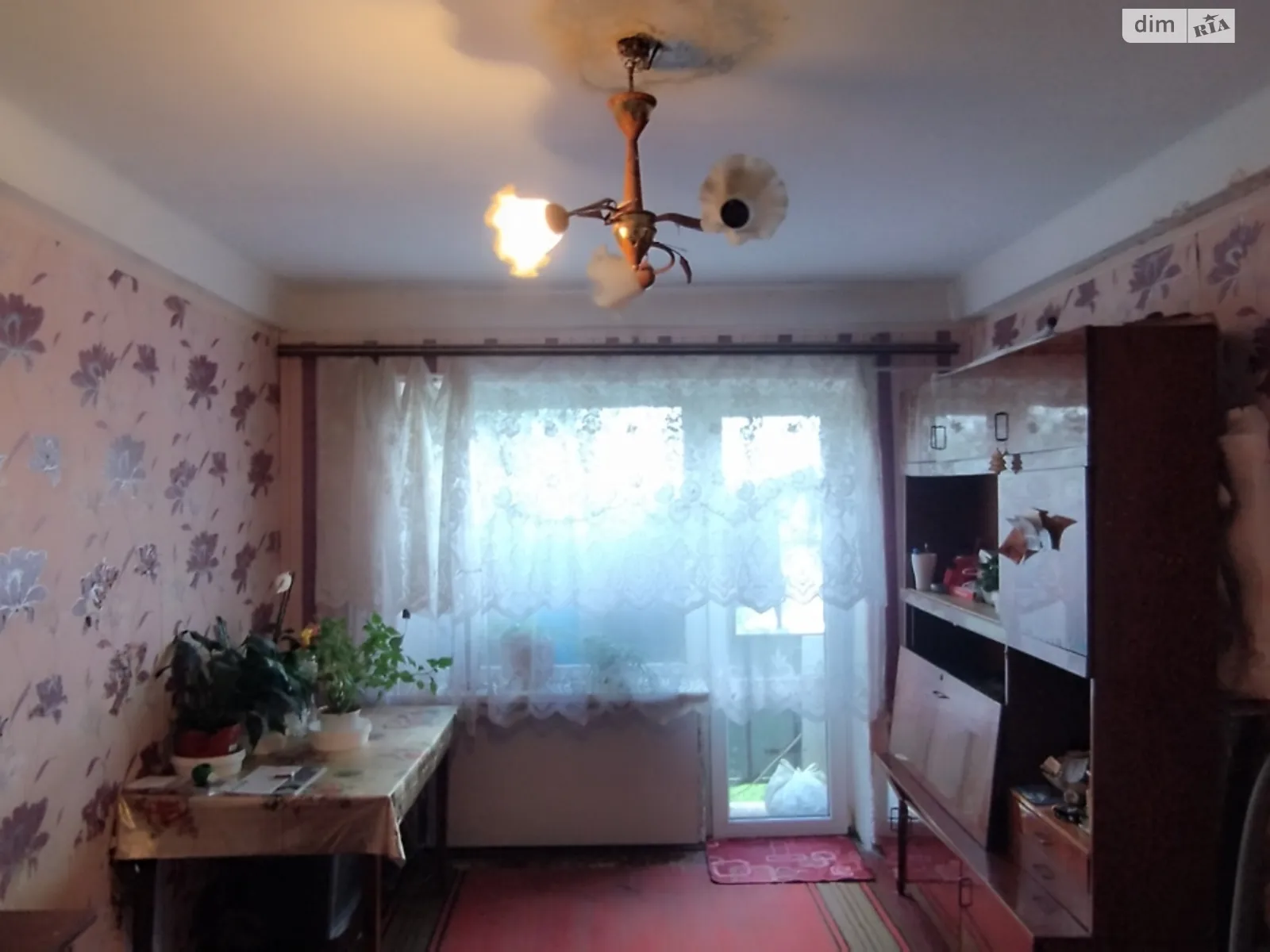 Продается 1-комнатная квартира 28.7 кв. м в Каменском, ул. Звенигородская