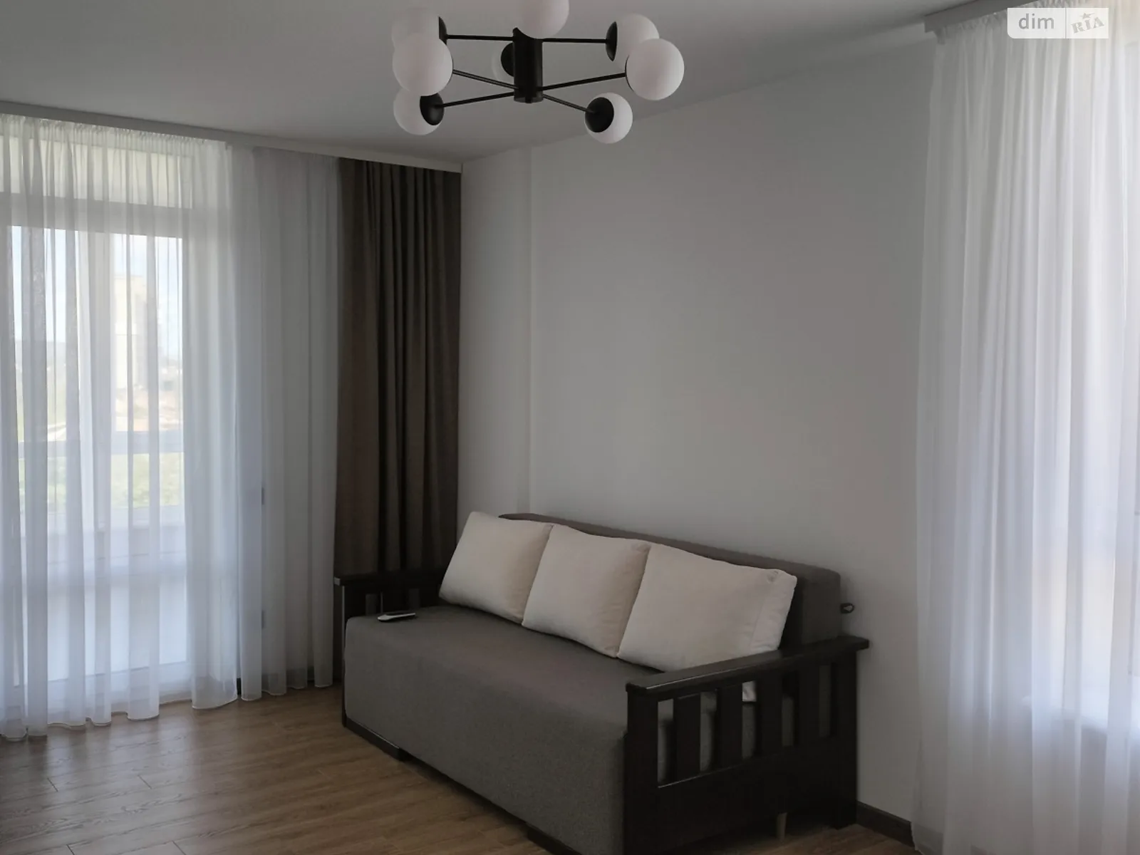Сдается в аренду 2-комнатная квартира 62 кв. м в Ровно, цена: 18000 грн