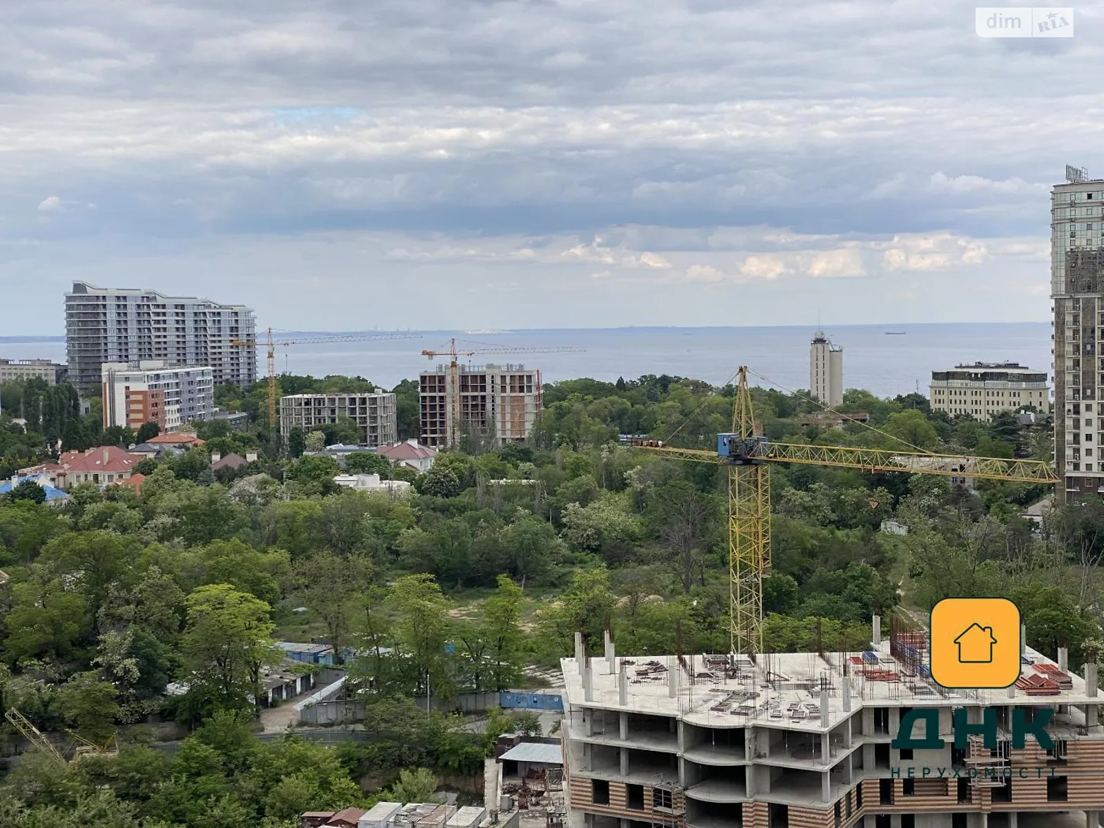 Продається 2-кімнатна квартира 69.12 кв. м у Одесі, вул. Генуезька, 1/1 - фото 1