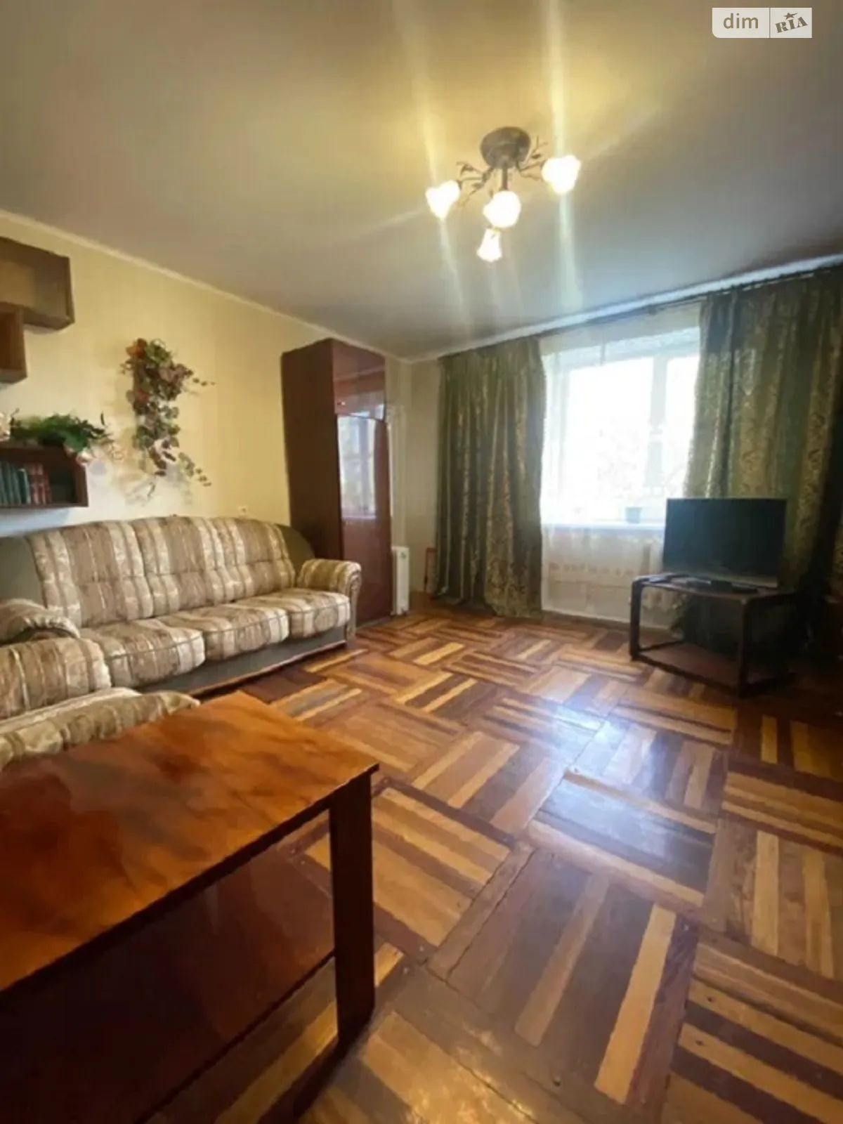 Продається 2-кімнатна квартира 51 кв. м у Одесі, вул. Івана і Юрія Лип