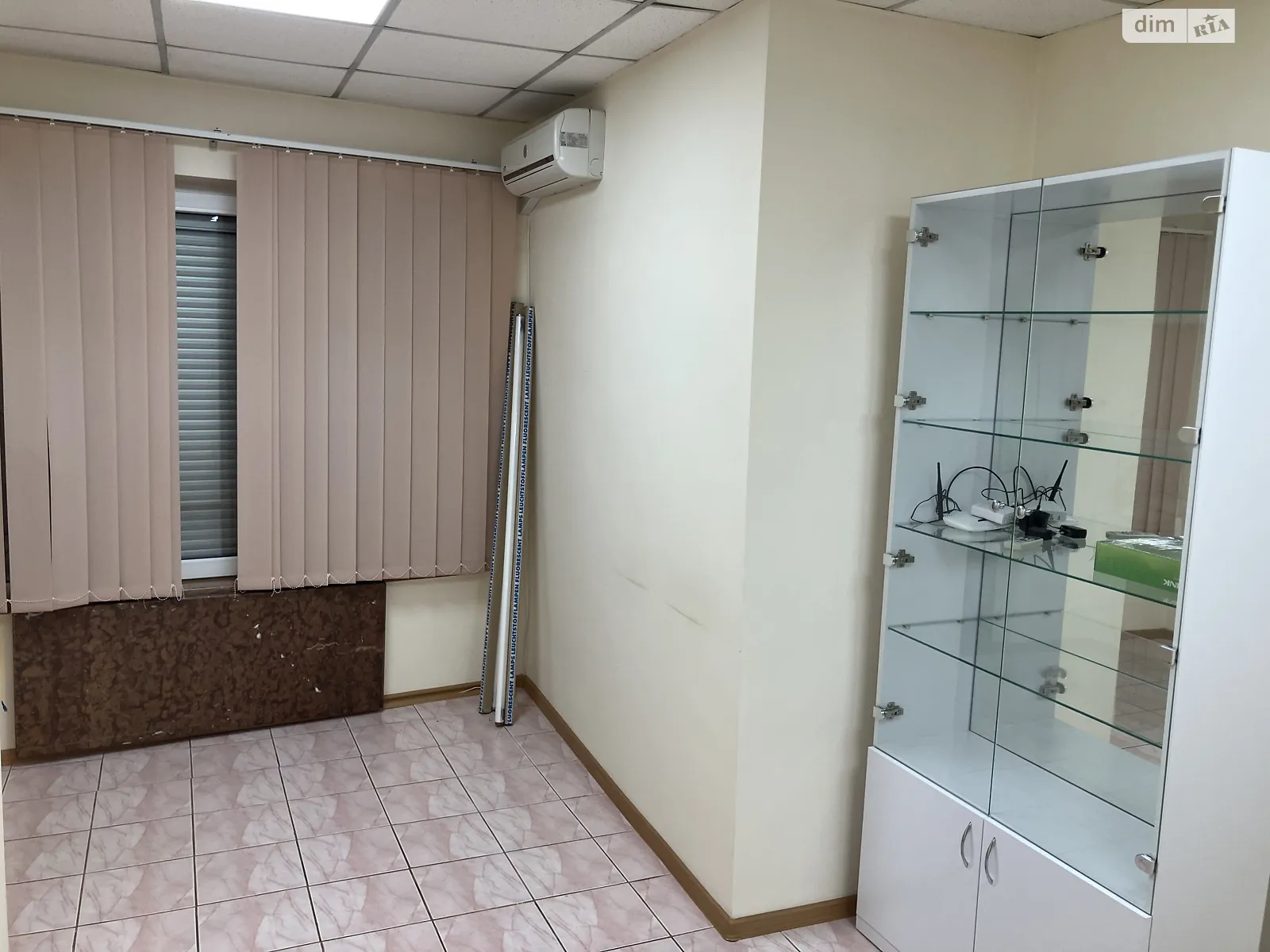 Продается офис 63 кв. м в бизнес-центре, цена: 85000 $