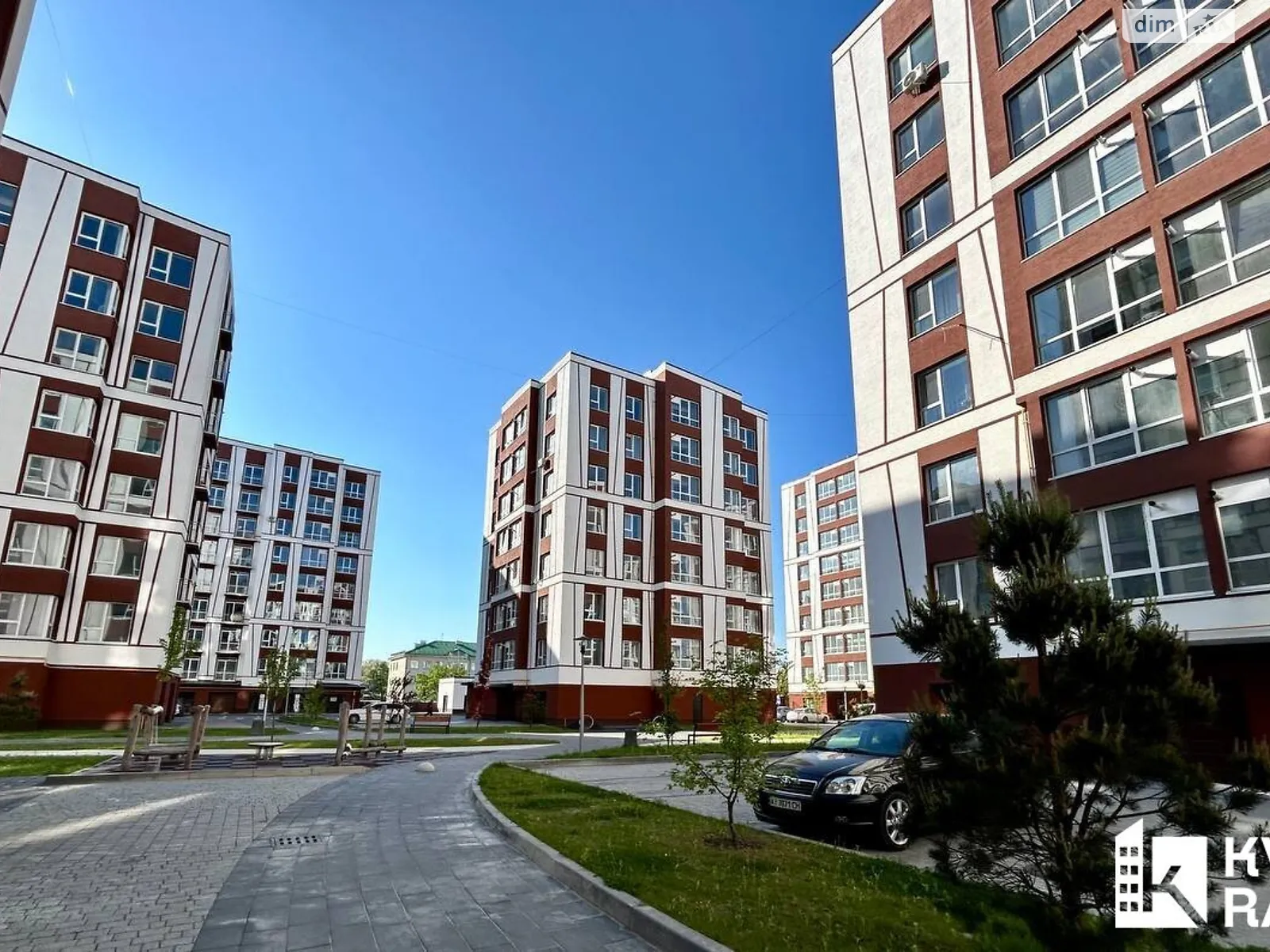 Продается 1-комнатная квартира 37 кв. м в Ивано-Франковске, ул. Отца Блавацкого - фото 1
