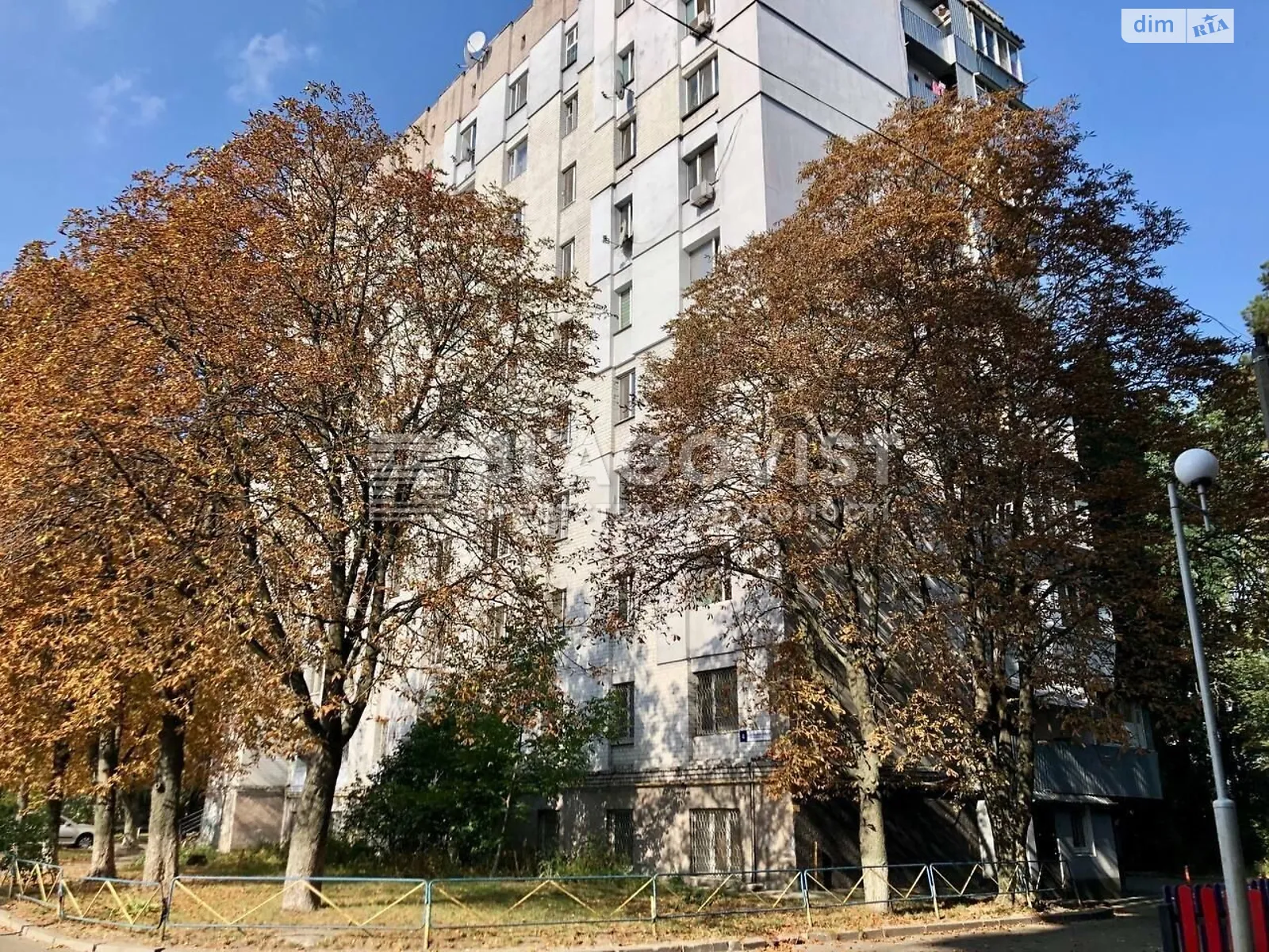 Продается 12-комнатная квартира 240 кв. м в Киеве, ул. Большая Окружная