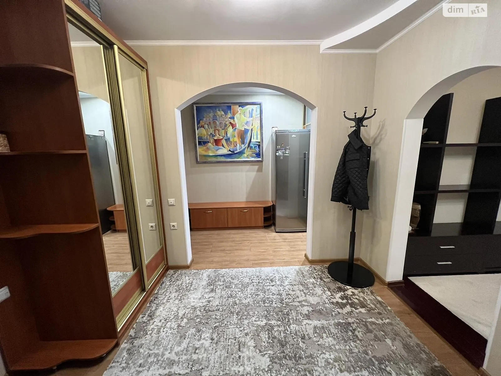 Сдается в аренду 3-комнатная квартира 93.4 кв. м в Киеве