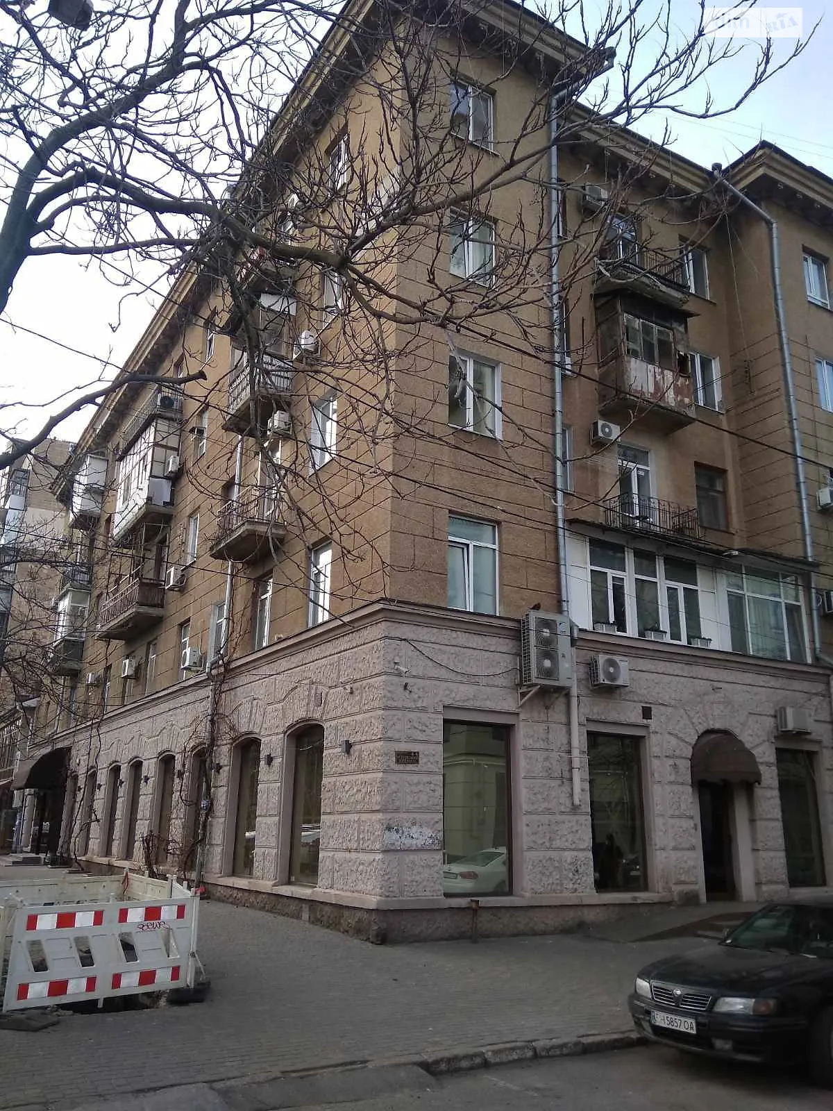 Продается 1-комнатная квартира 34 кв. м в Одессе, ул. Базарная - фото 1