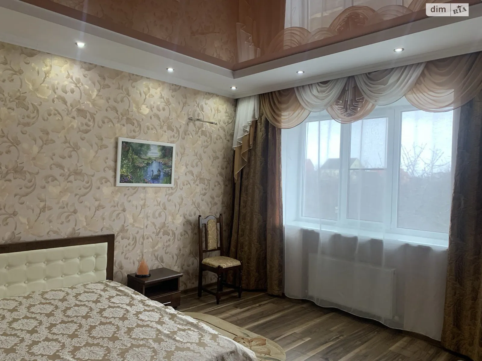 Продается дом на 2 этажа 350 кв. м с камином, цена: 350000 $ - фото 1