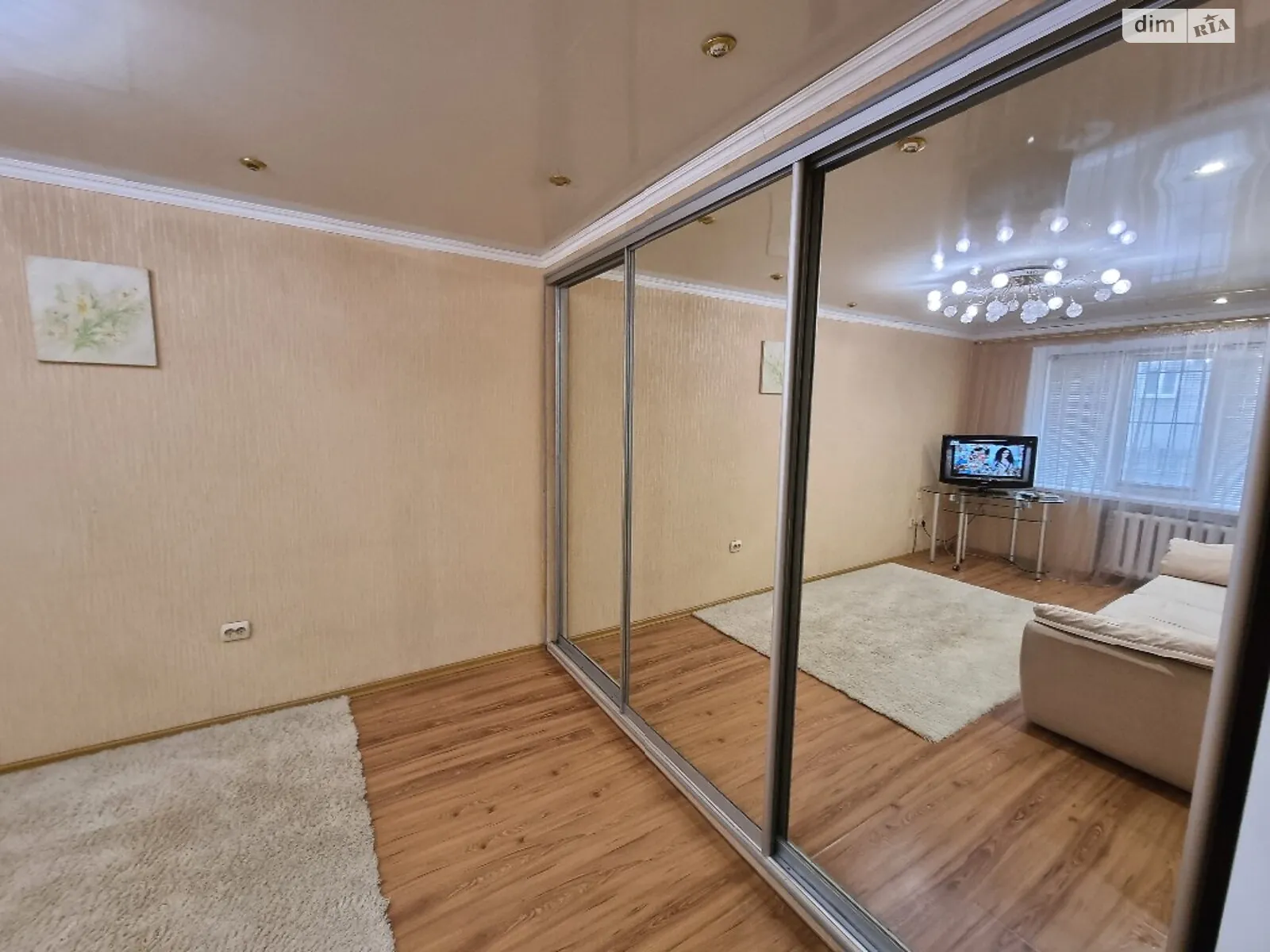 Здається в оренду 1-кімнатна квартира у Дніпрі, цена: 1000 грн