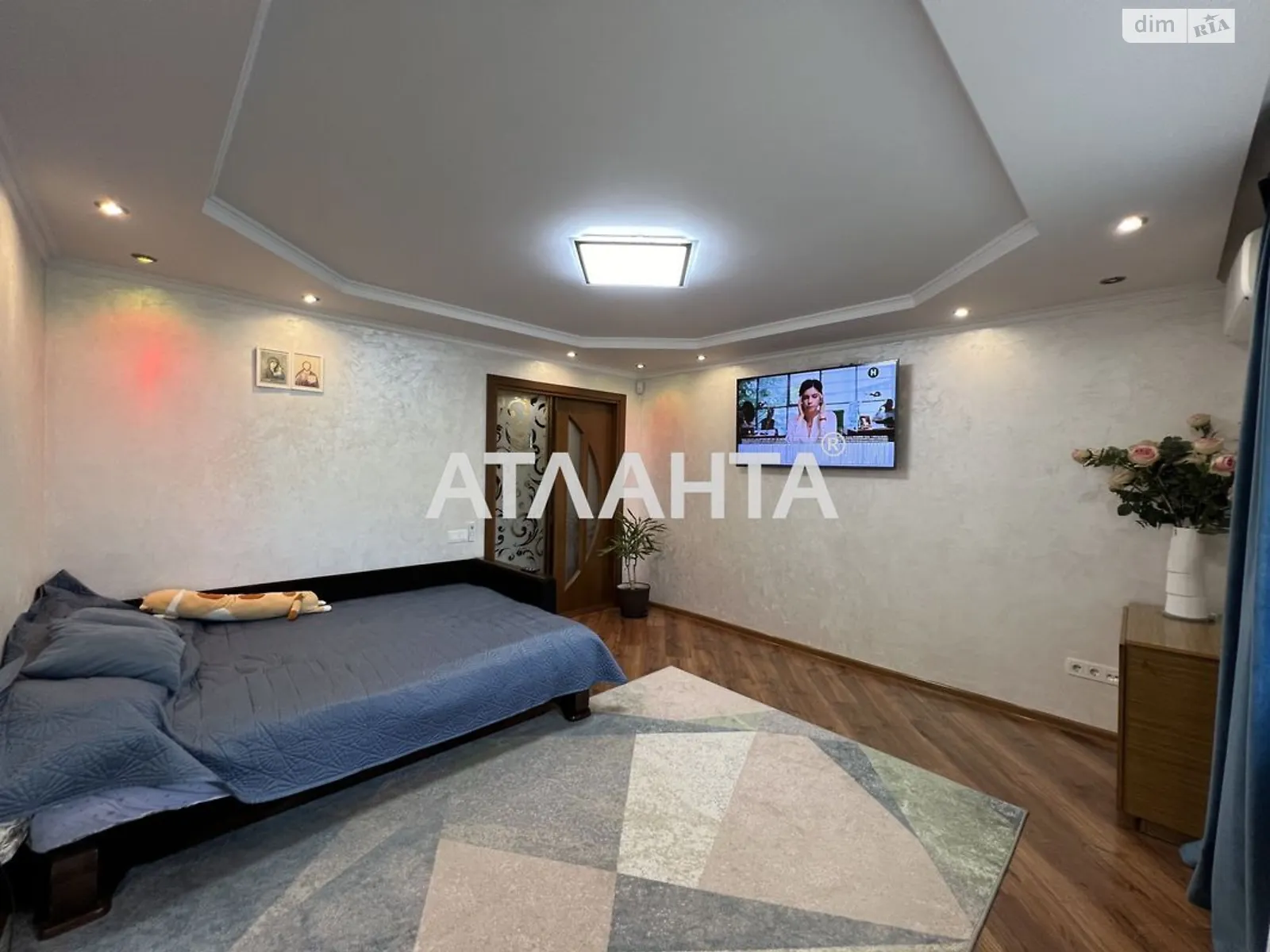 Продается 3-комнатная квартира 65.6 кв. м в Львове, ул. Панча Петра - фото 1