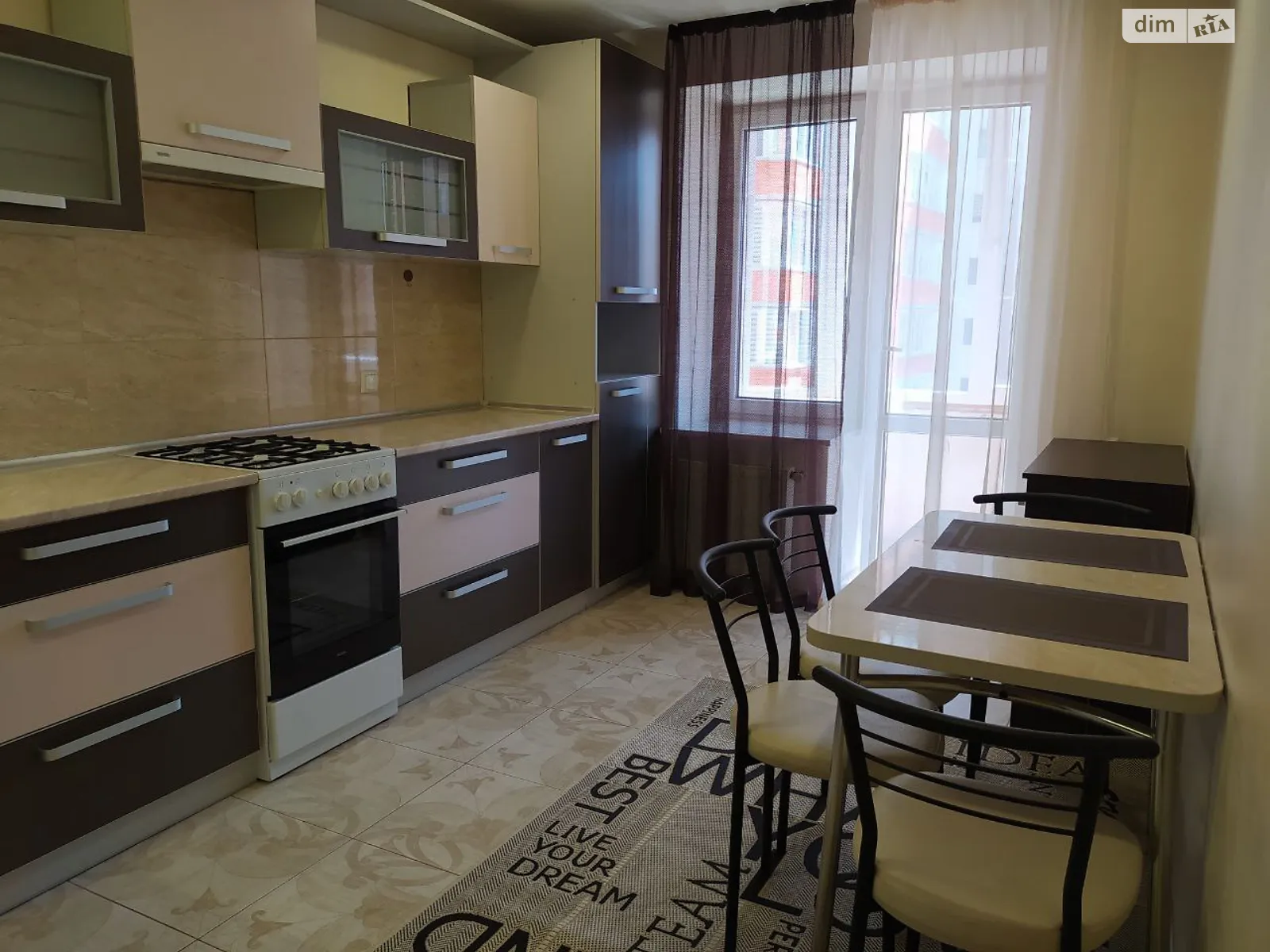 1-кімнатна квартира 45 кв. м у Тернополі, цена: 240 $