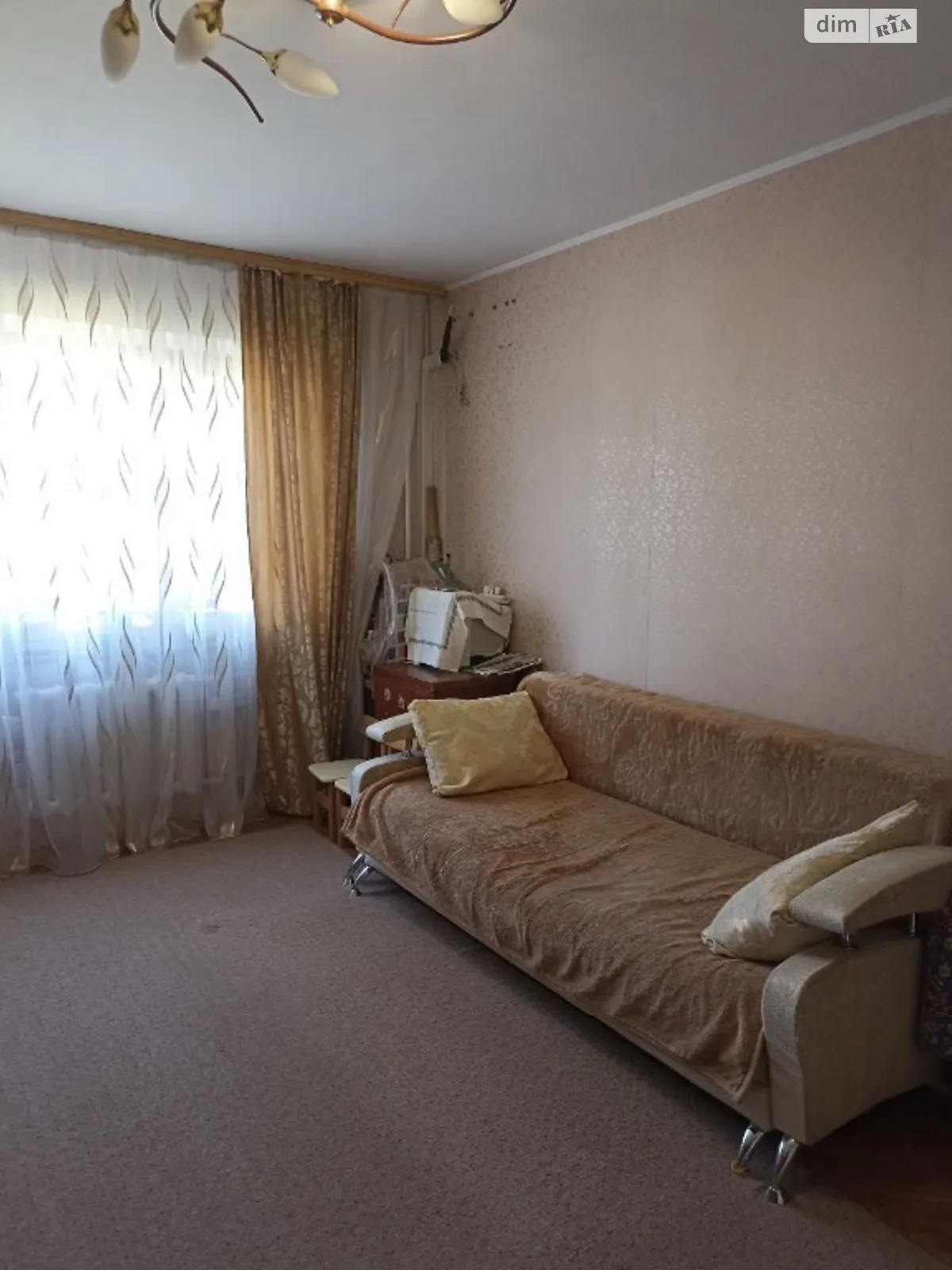 Продается 3-комнатная квартира 70 кв. м в Киеве, ул. Героев Днепра, 62