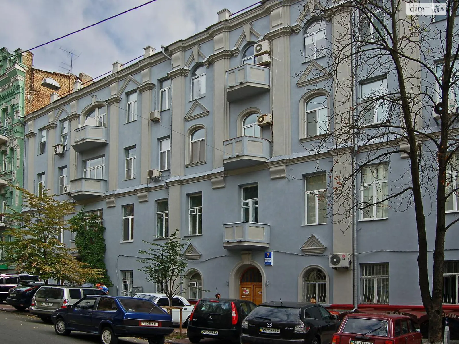 Продается 3-комнатная квартира 72 кв. м в Киеве, ул. Евгения Чикаленко(Пушкинская), 7 - фото 1
