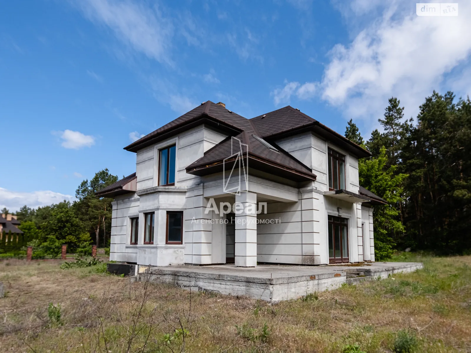 Продается дом на 2 этажа 434.8 кв. м с бассейном, цена: 210000 $ - фото 1