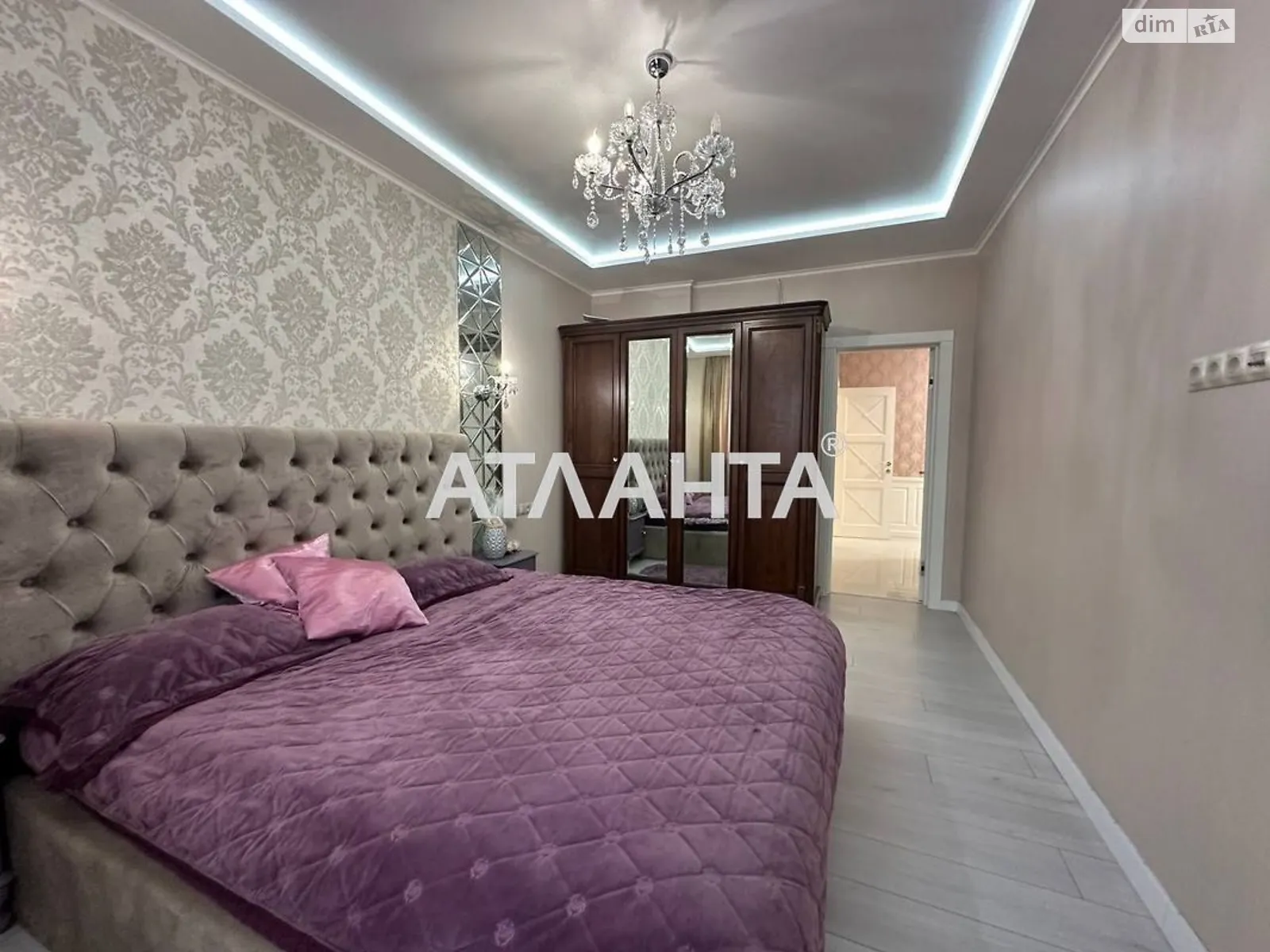 Продается 2-комнатная квартира 67 кв. м в Вышгороде, ул. Ватутина, 111 - фото 1