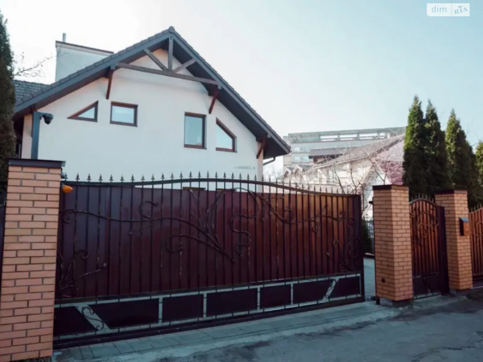Продается дом на 2 этажа 197 кв. м с мебелью, цена: 299000 $ - фото 1