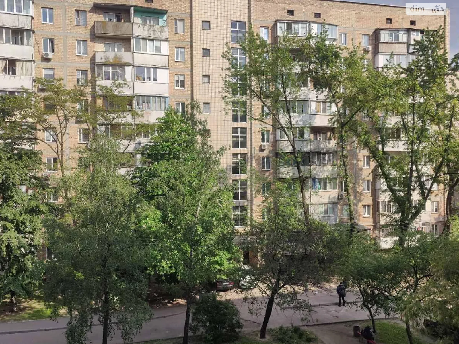 Продается 1-комнатная квартира 28 кв. м в Киеве, ул. Симиренко, 7А