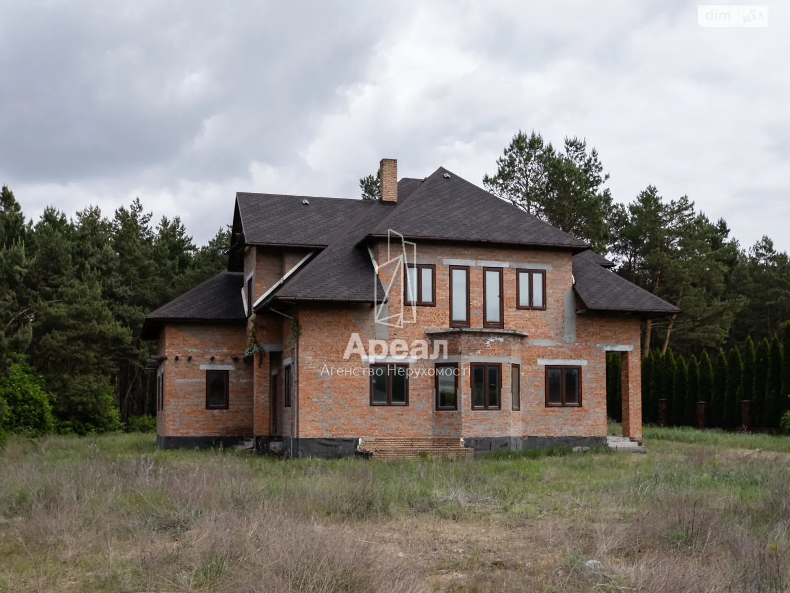 Продается дом на 2 этажа 420 кв. м с садом, цена: 200000 $ - фото 1