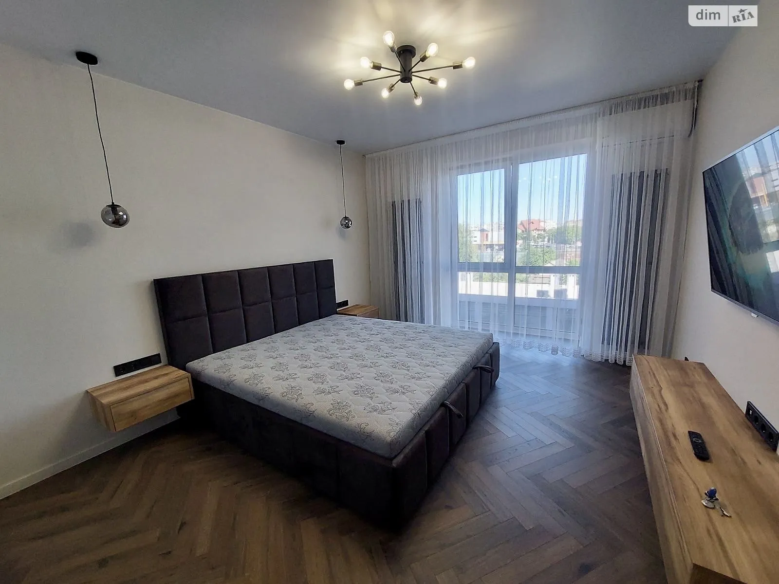 1-кімнатна квартира 52 кв. м у Луцьку, цена: 17000 грн
