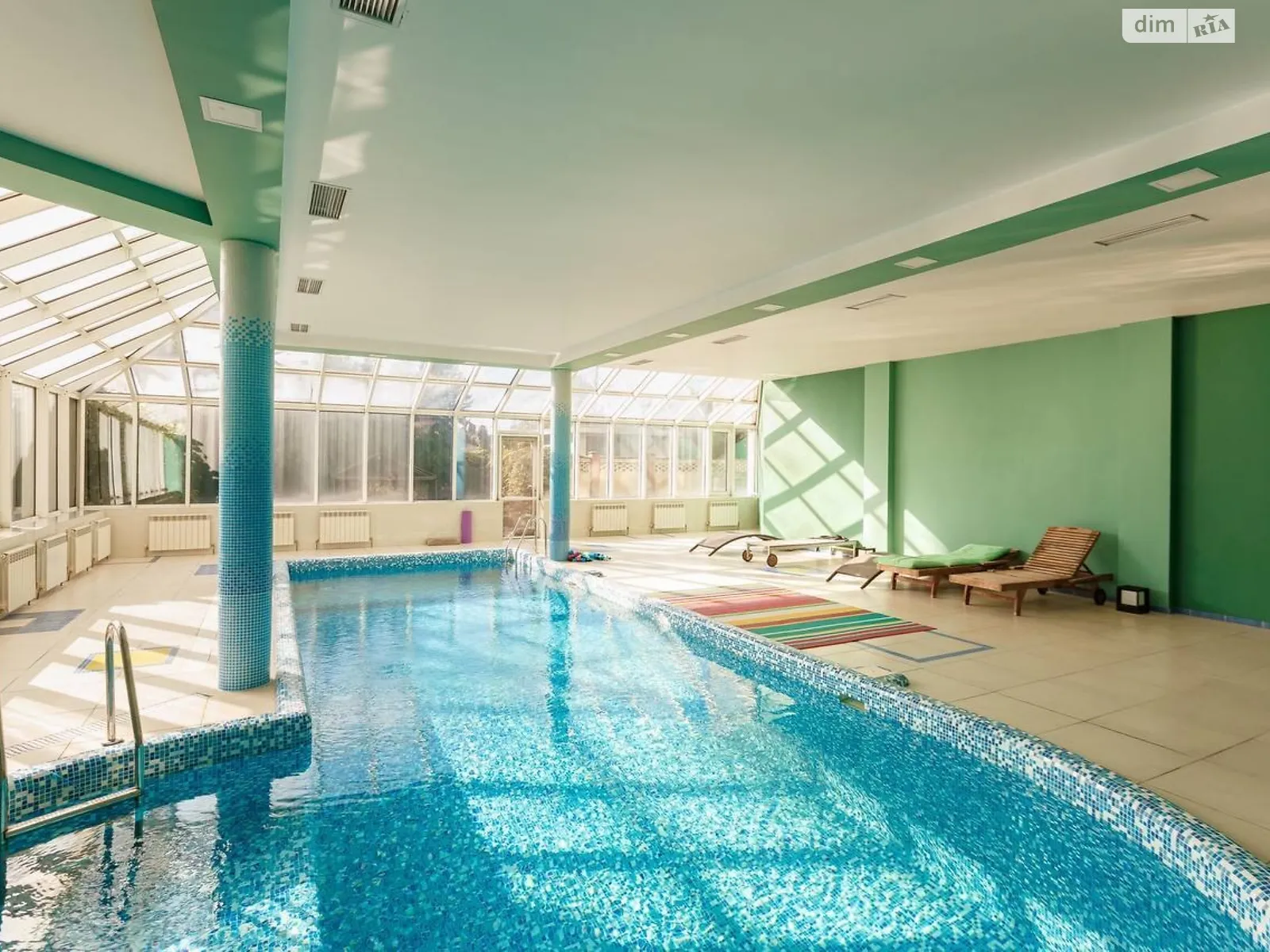 Продается 4-комнатная квартира 252 кв. м в Киеве, ул. Клиническая, 28 - фото 1