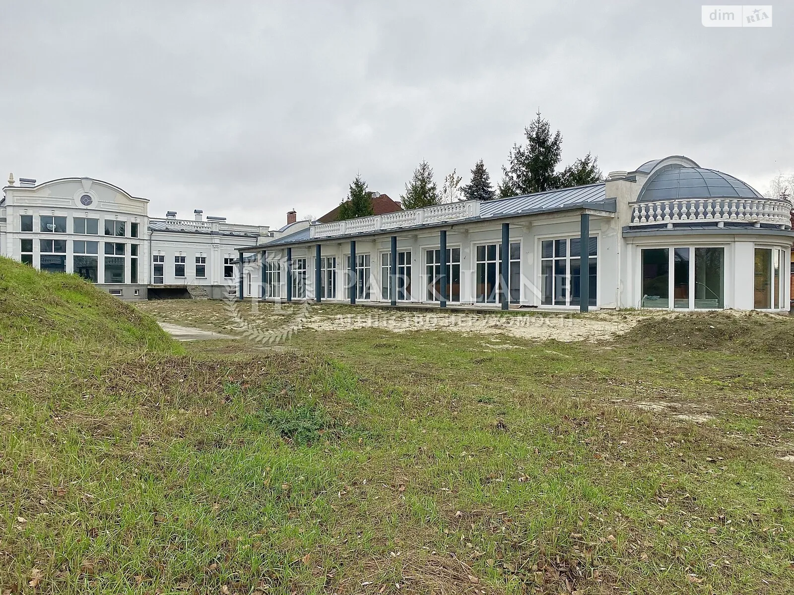 Продается дом на 2 этажа 1507 кв. м с камином, цена: 2500000 $ - фото 1