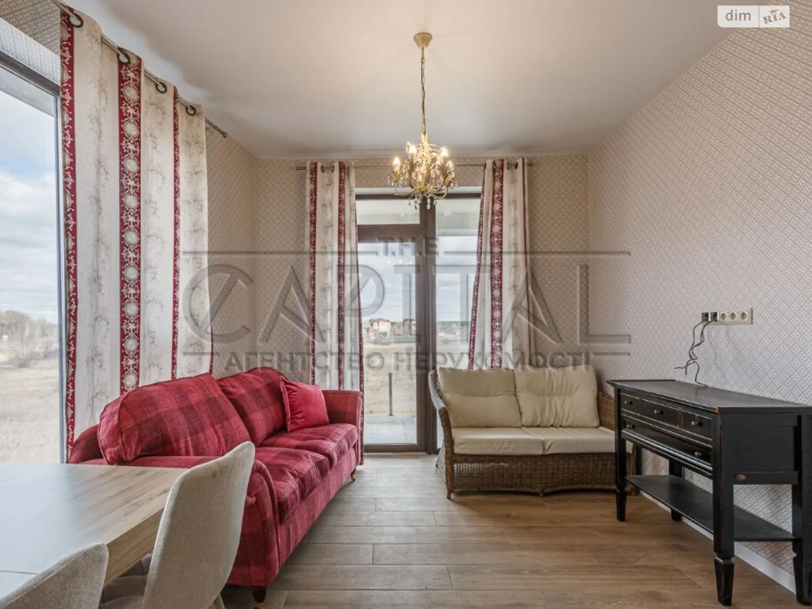 Продается 2-комнатная квартира 68 кв. м в Подгорцах, цена: 200000 $