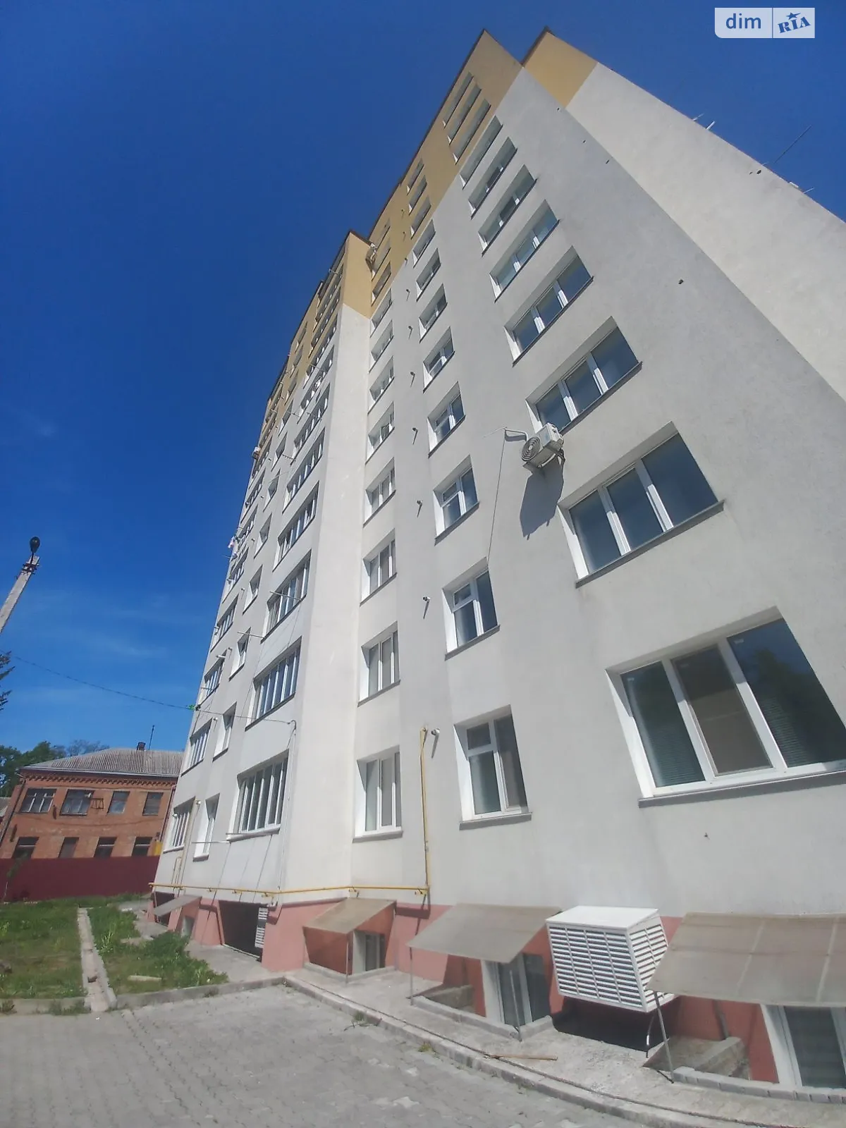 Продается 3-комнатная квартира 97.3 кв. м в Хмельницком, ул. Каменецкая - фото 1