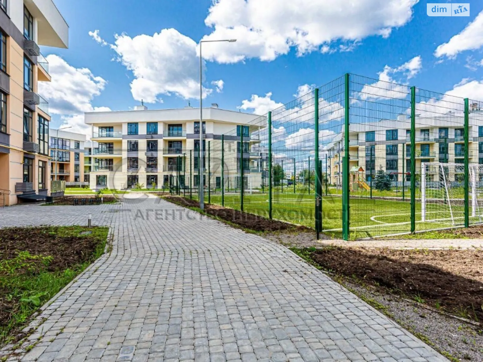 Продается 2-комнатная квартира 74 кв. м в Киеве, ул. Дубищанская, 5 - фото 1