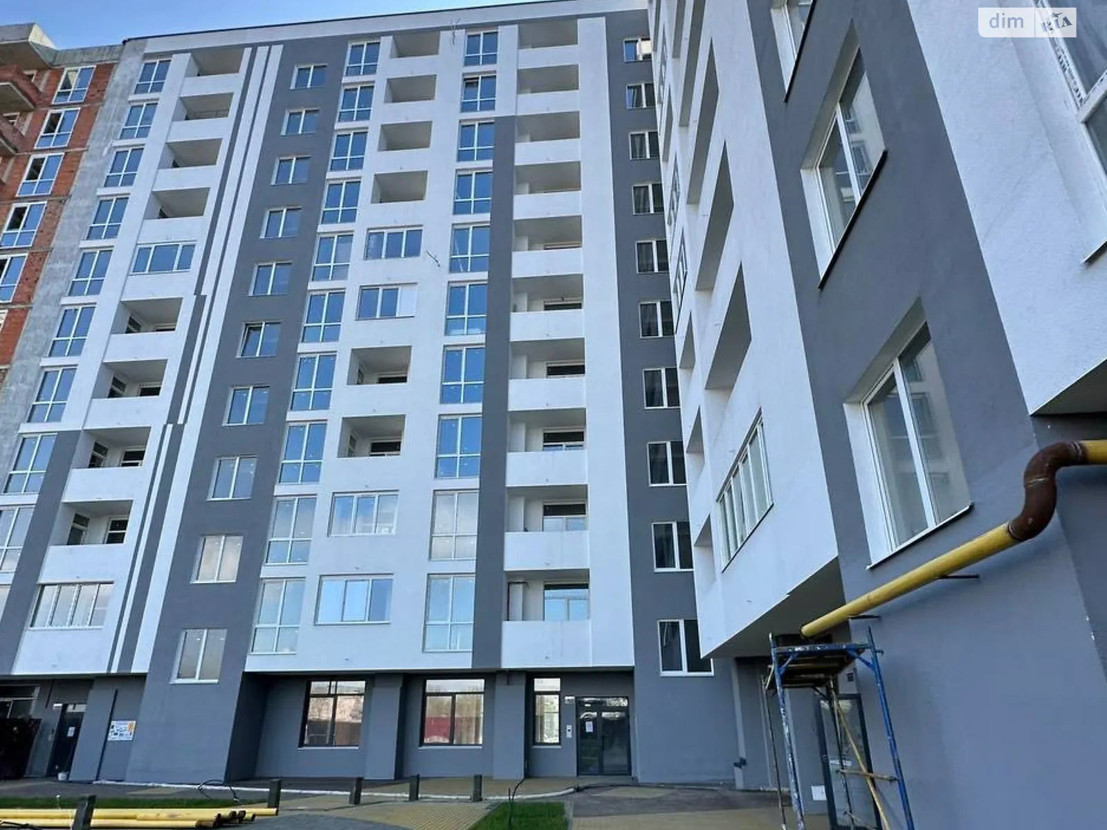Продається 2-кімнатна квартира 71 кв. м у Львові