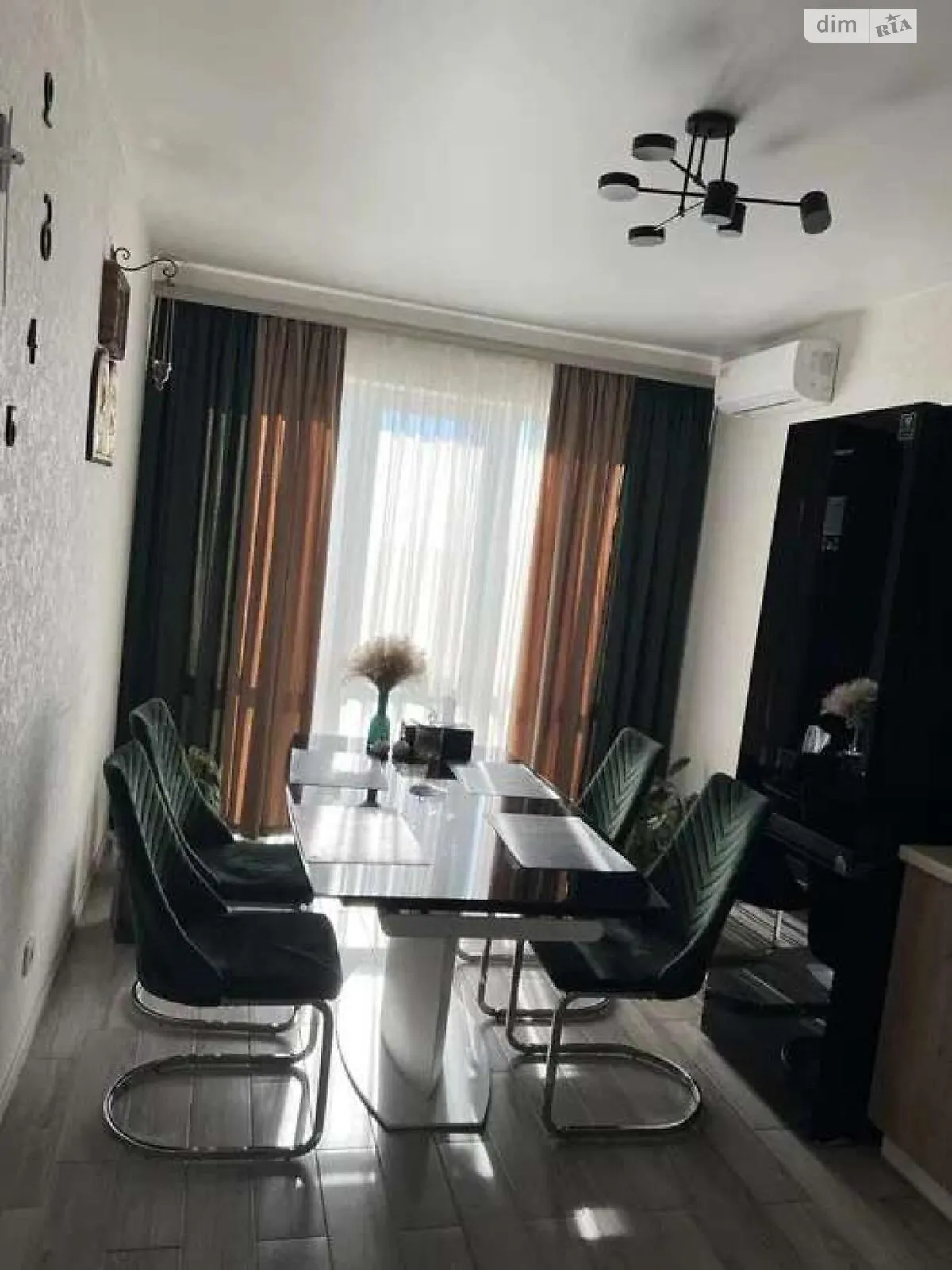 Продается 1-комнатная квартира 60 кв. м в Одессе, Овидиопольская дор.