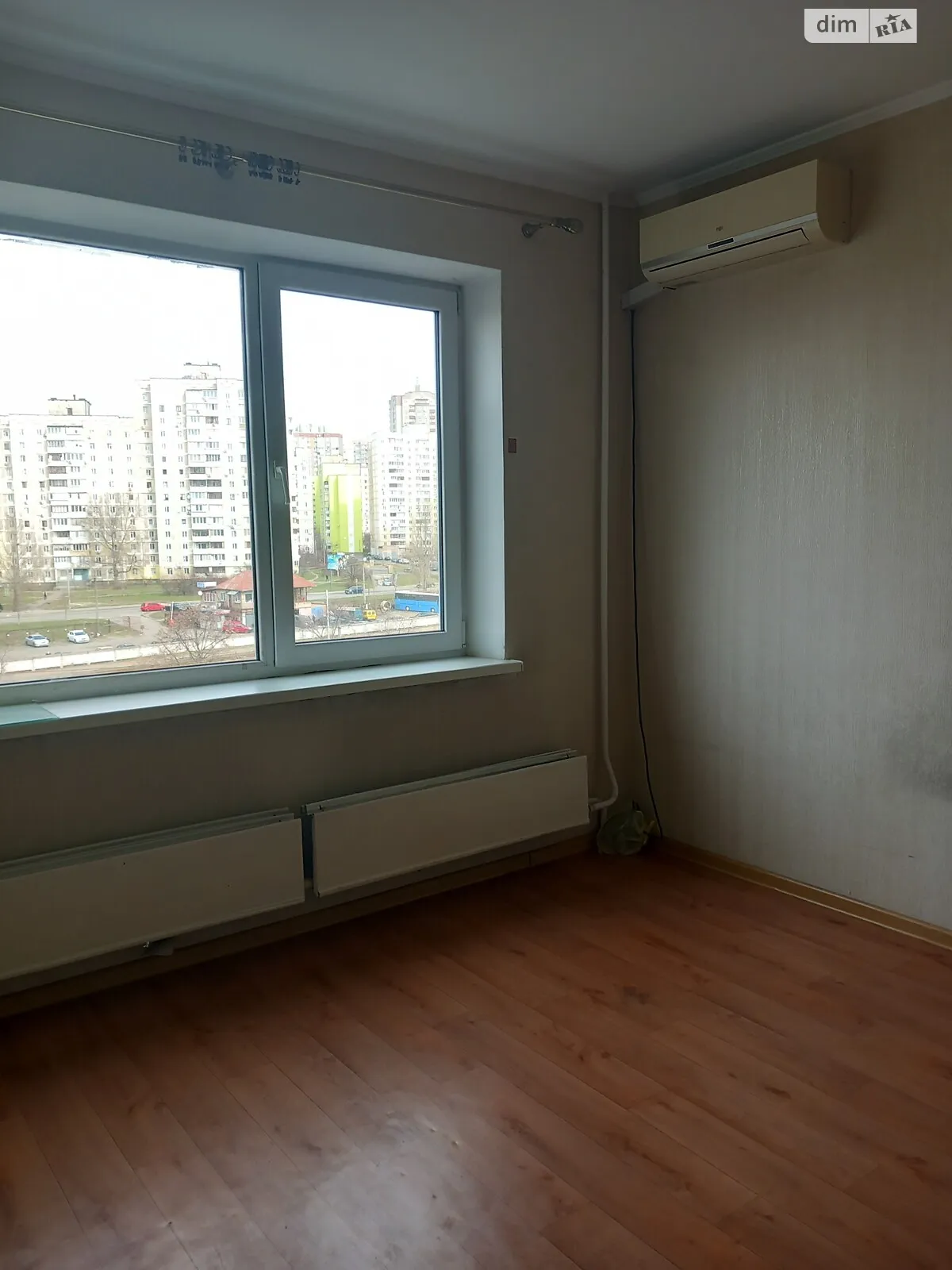 Продается 3-комнатная квартира 66.5 кв. м в Киеве, ул. Оноре де Бальзака, 38