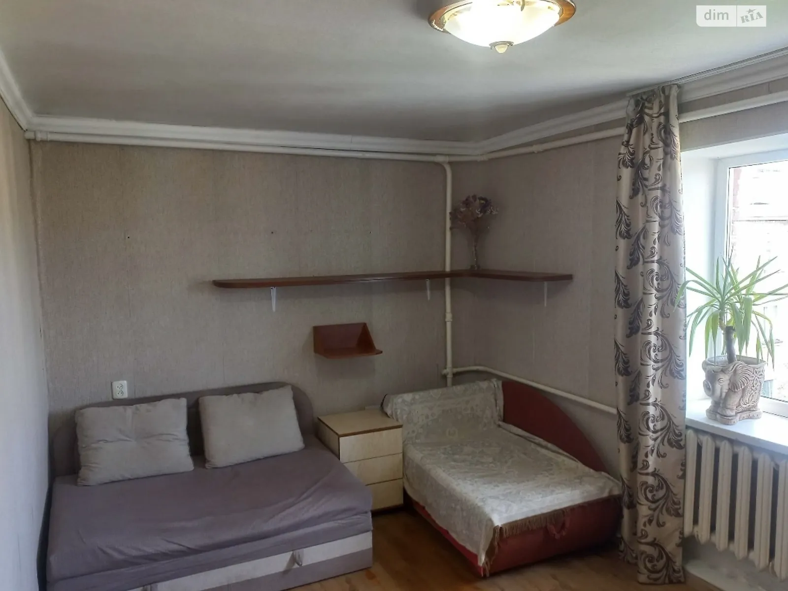 Продается 1-комнатная квартира 27 кв. м в Полтаве